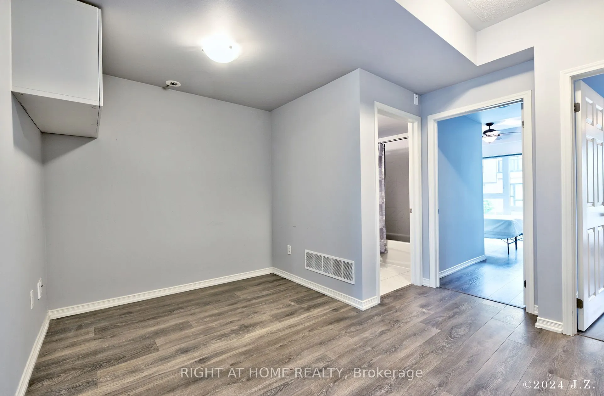 515 KINGBIRD Grove #233