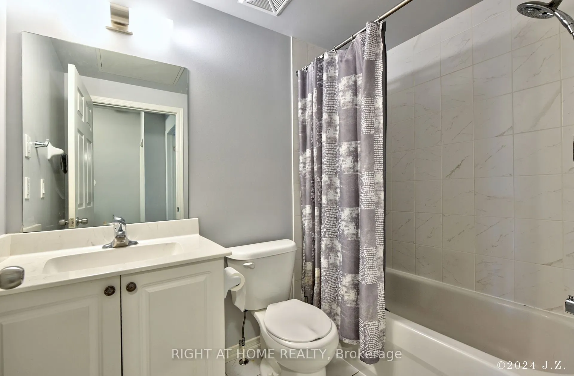 515 KINGBIRD Grove #233