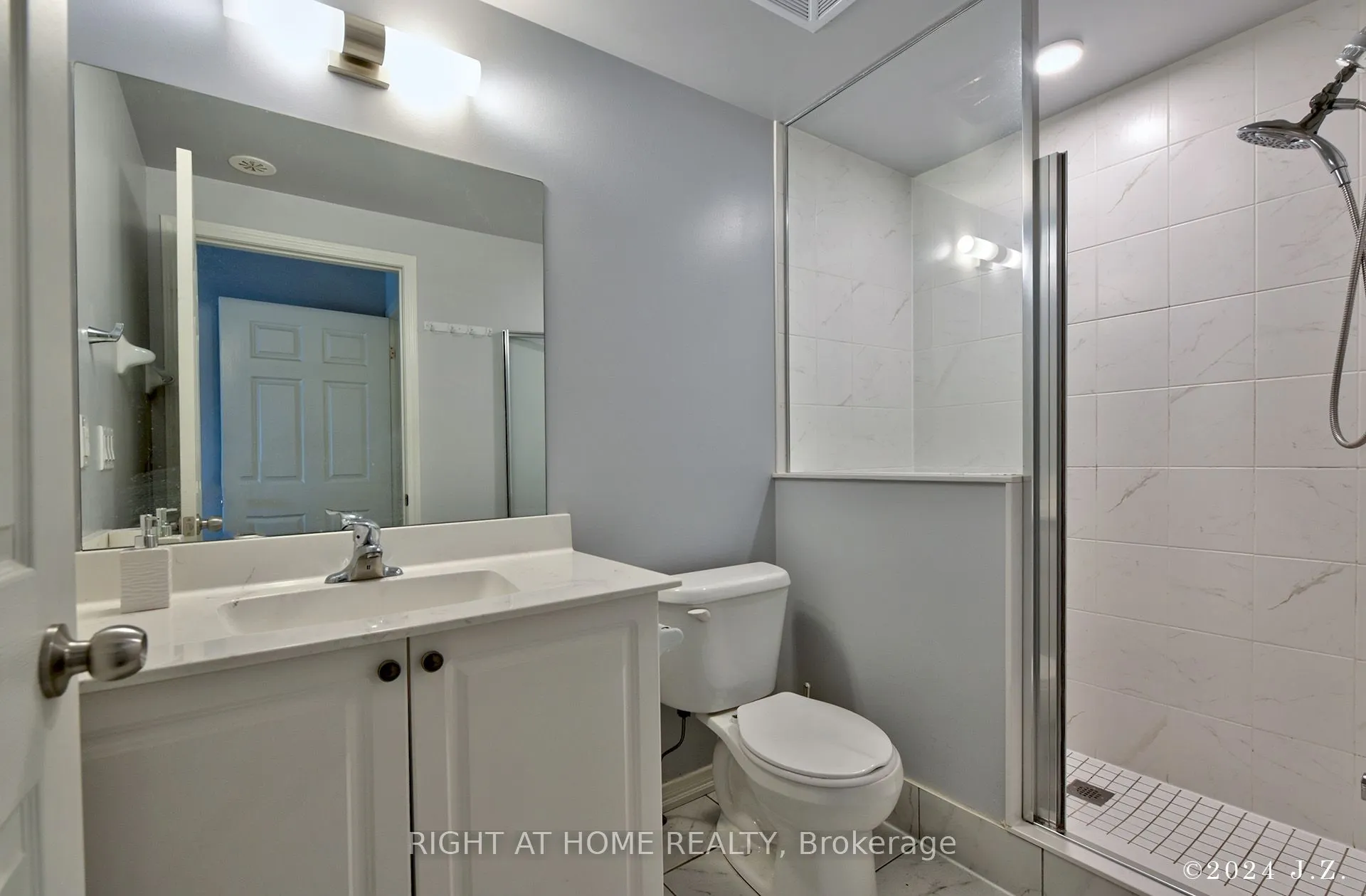 515 KINGBIRD Grove #233