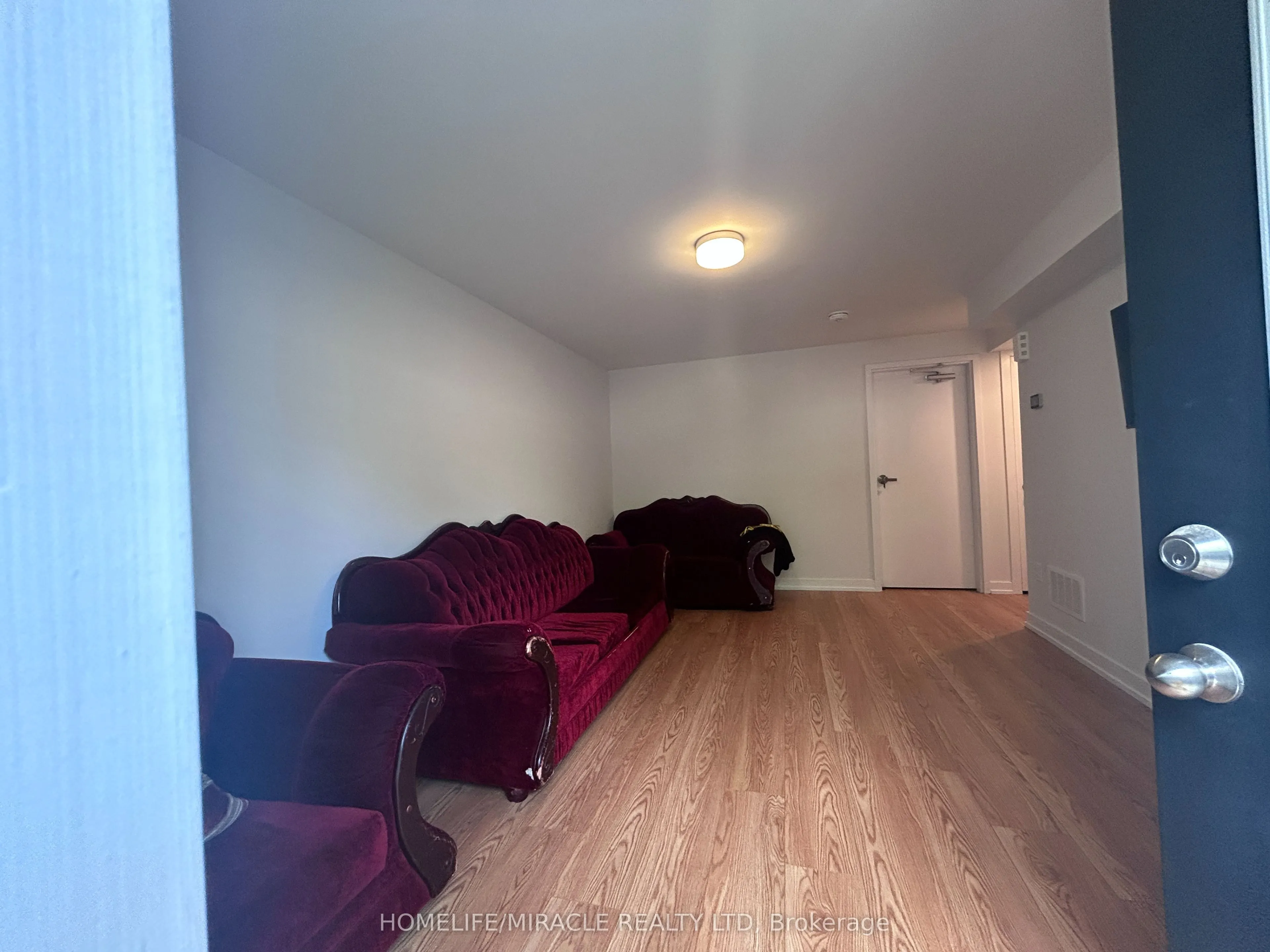 25 Danielle Moore Circle N