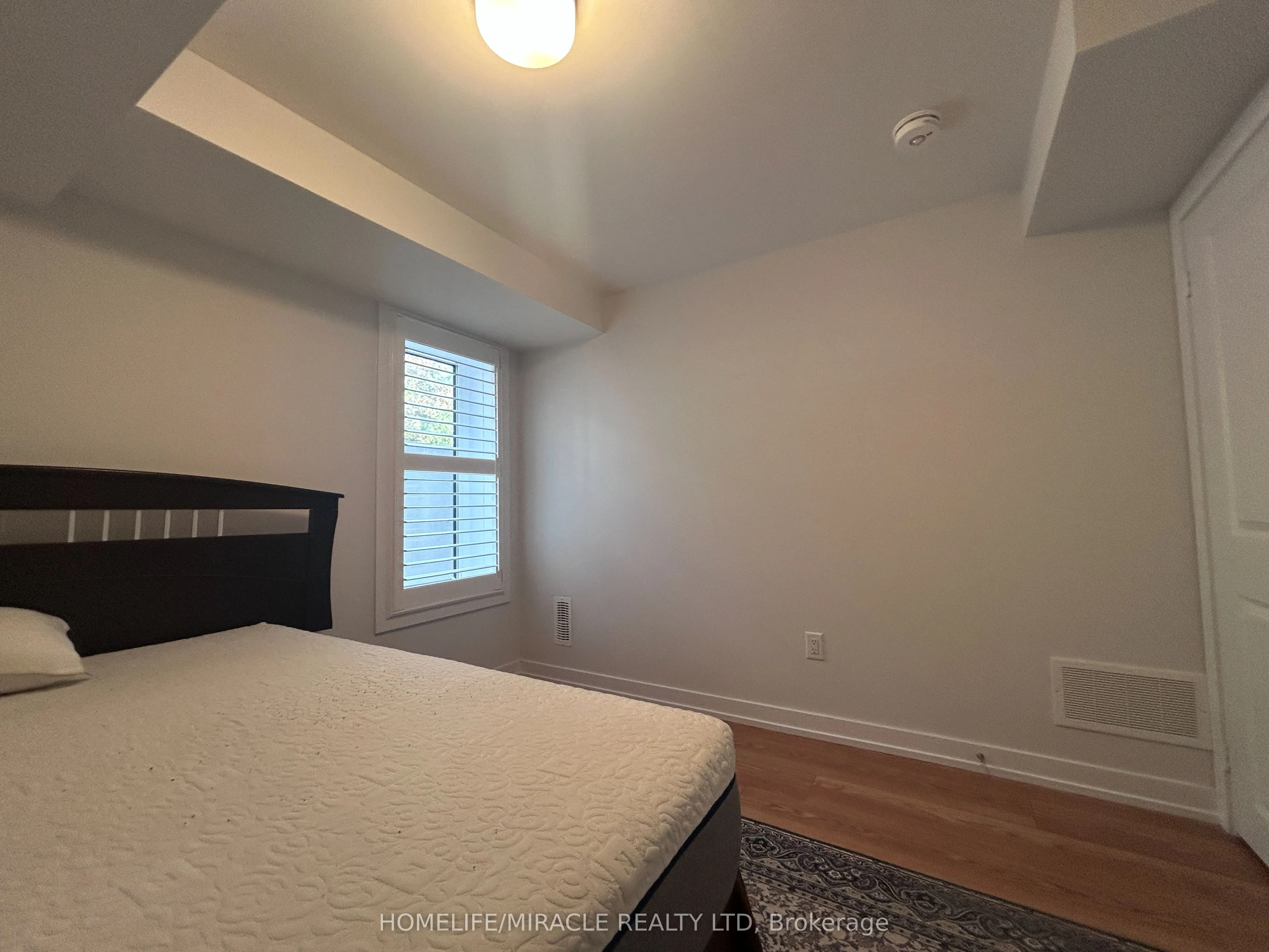 25 Danielle Moore Circle N