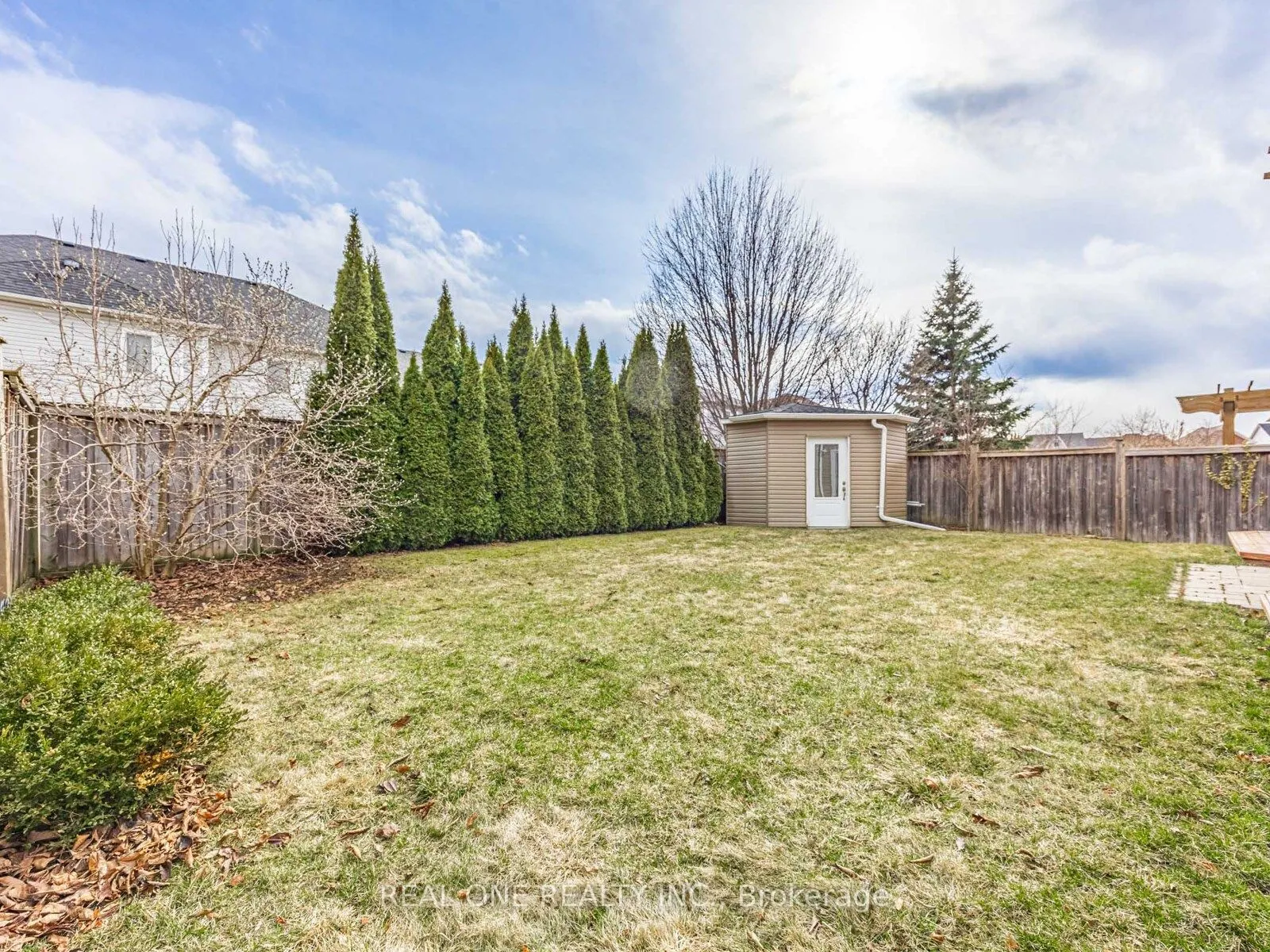 51 Hanson Crescent