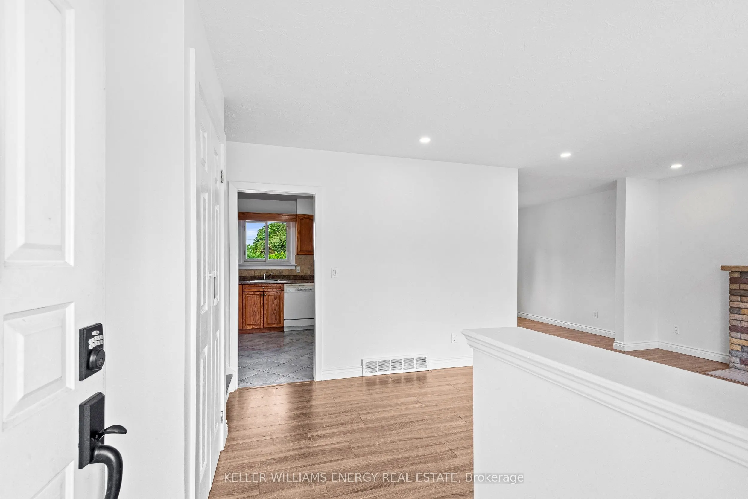 569 Gibbons Street