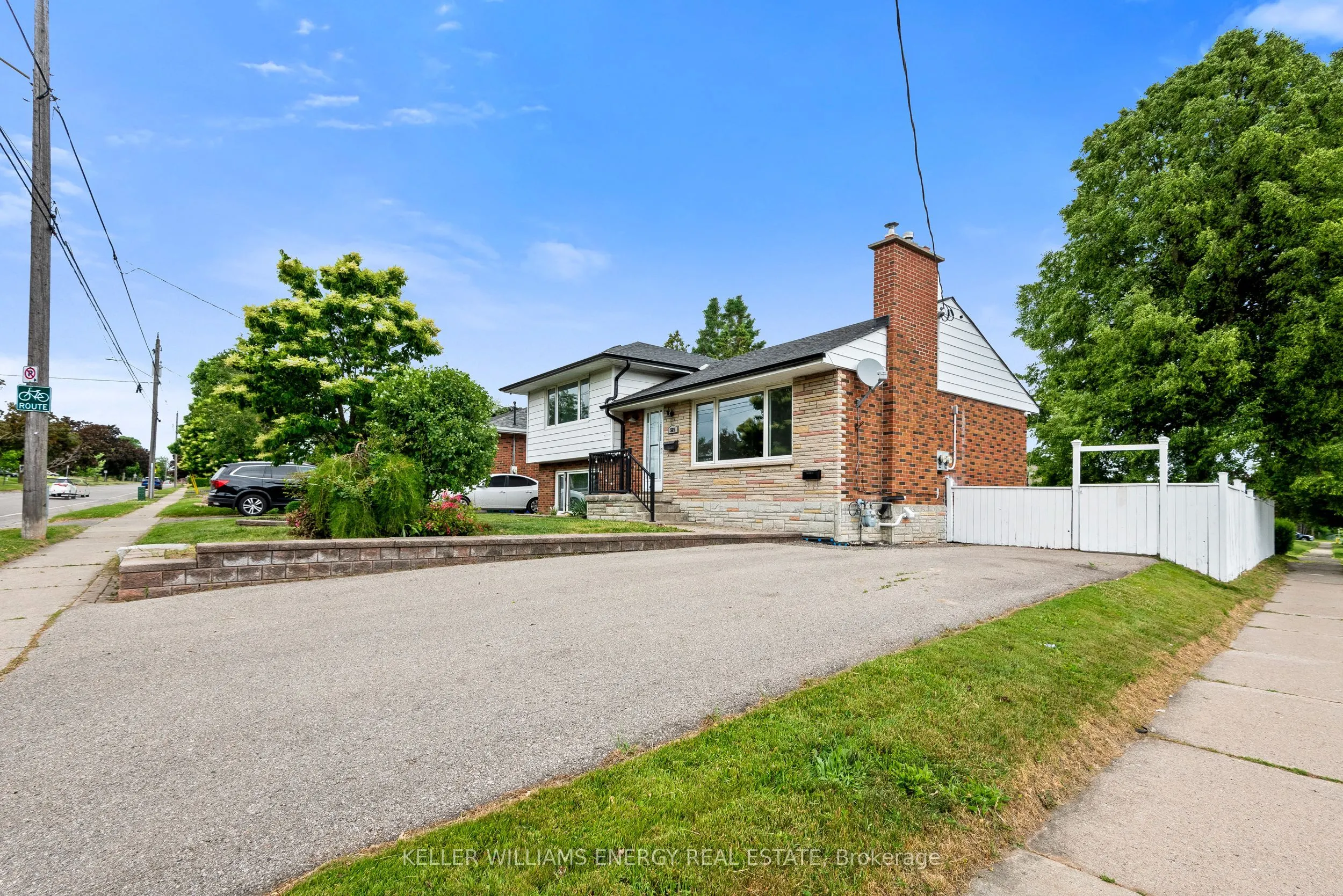 569 Gibbons Street