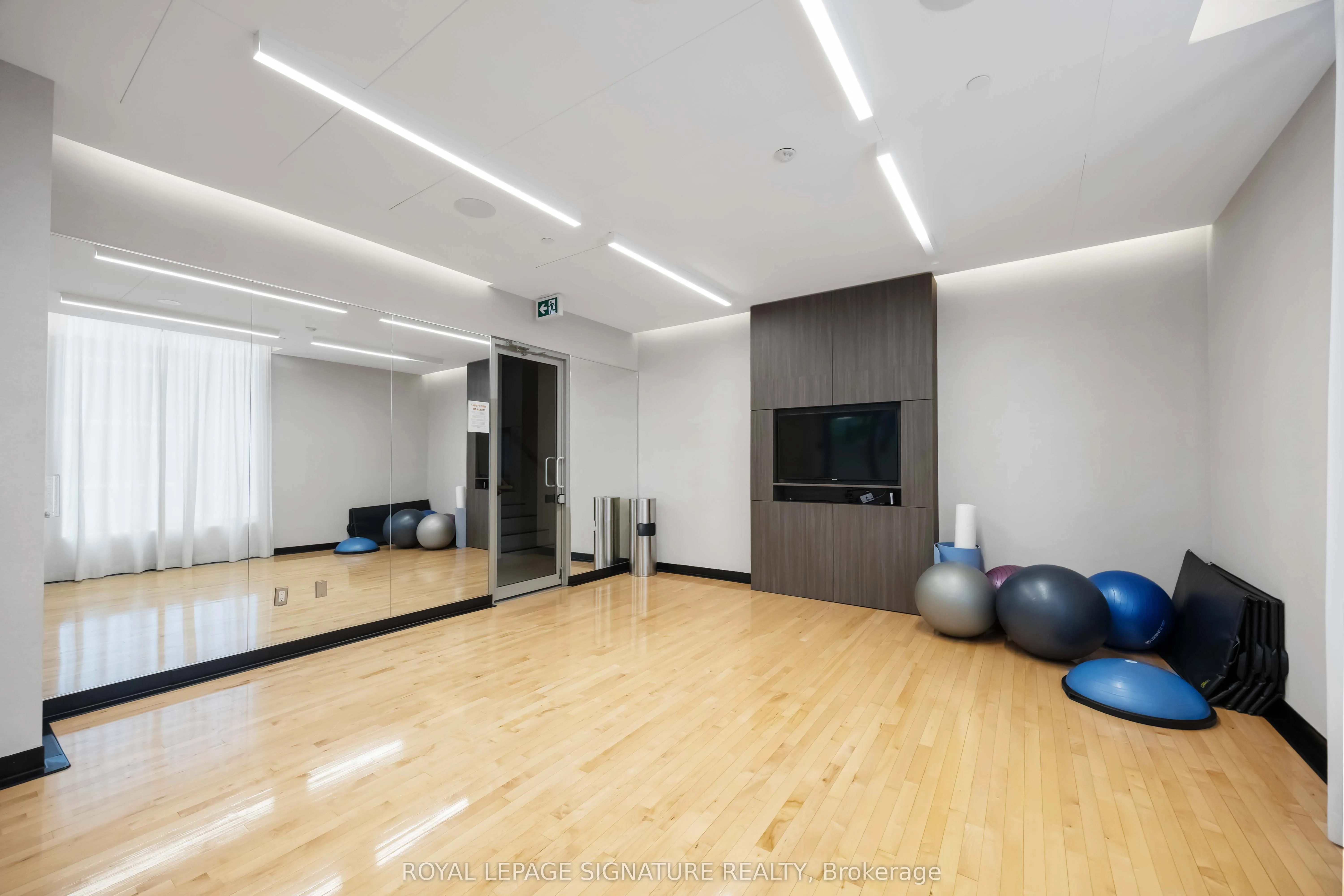 1100 Kingston Road, #513