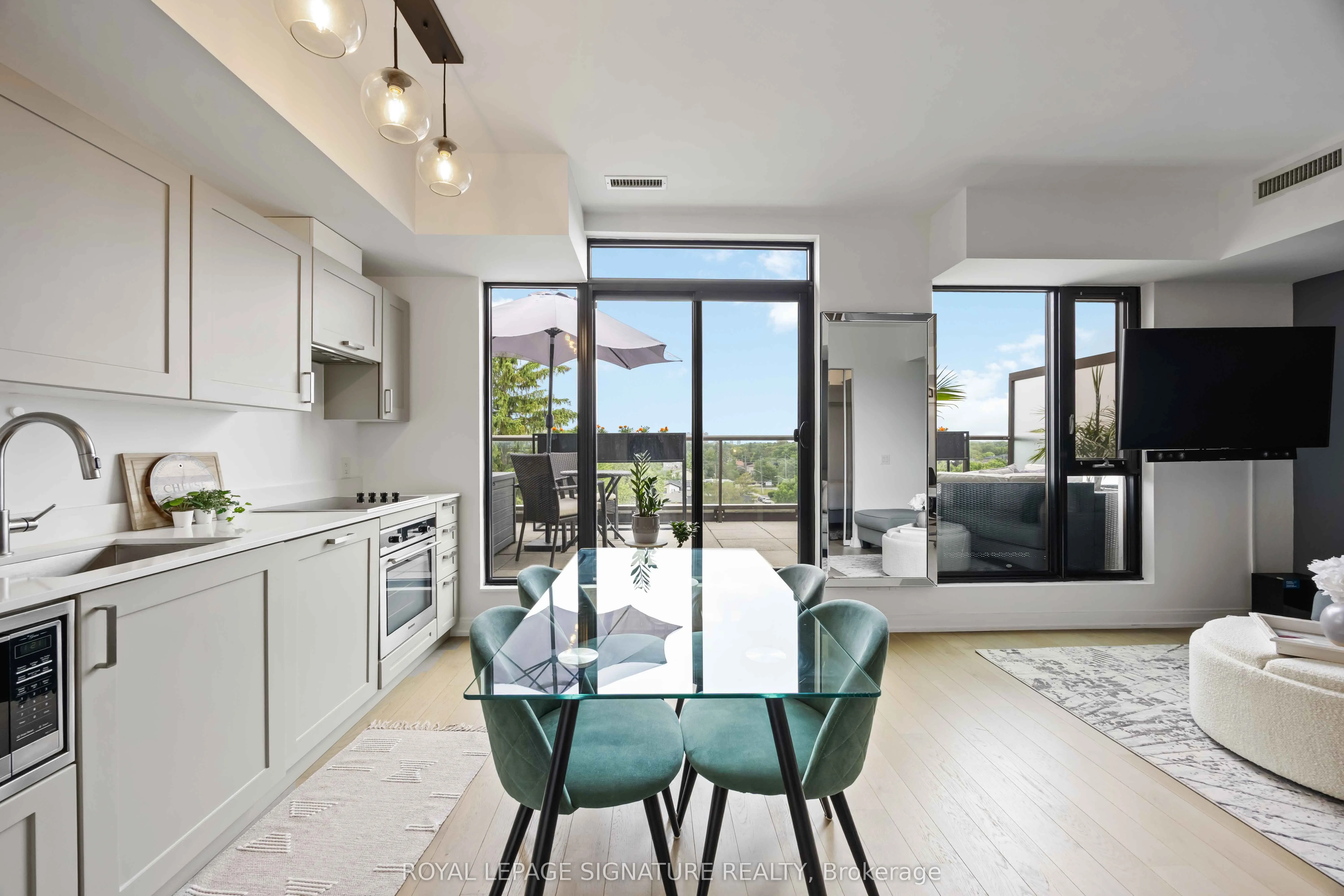 1100 Kingston Road, #513