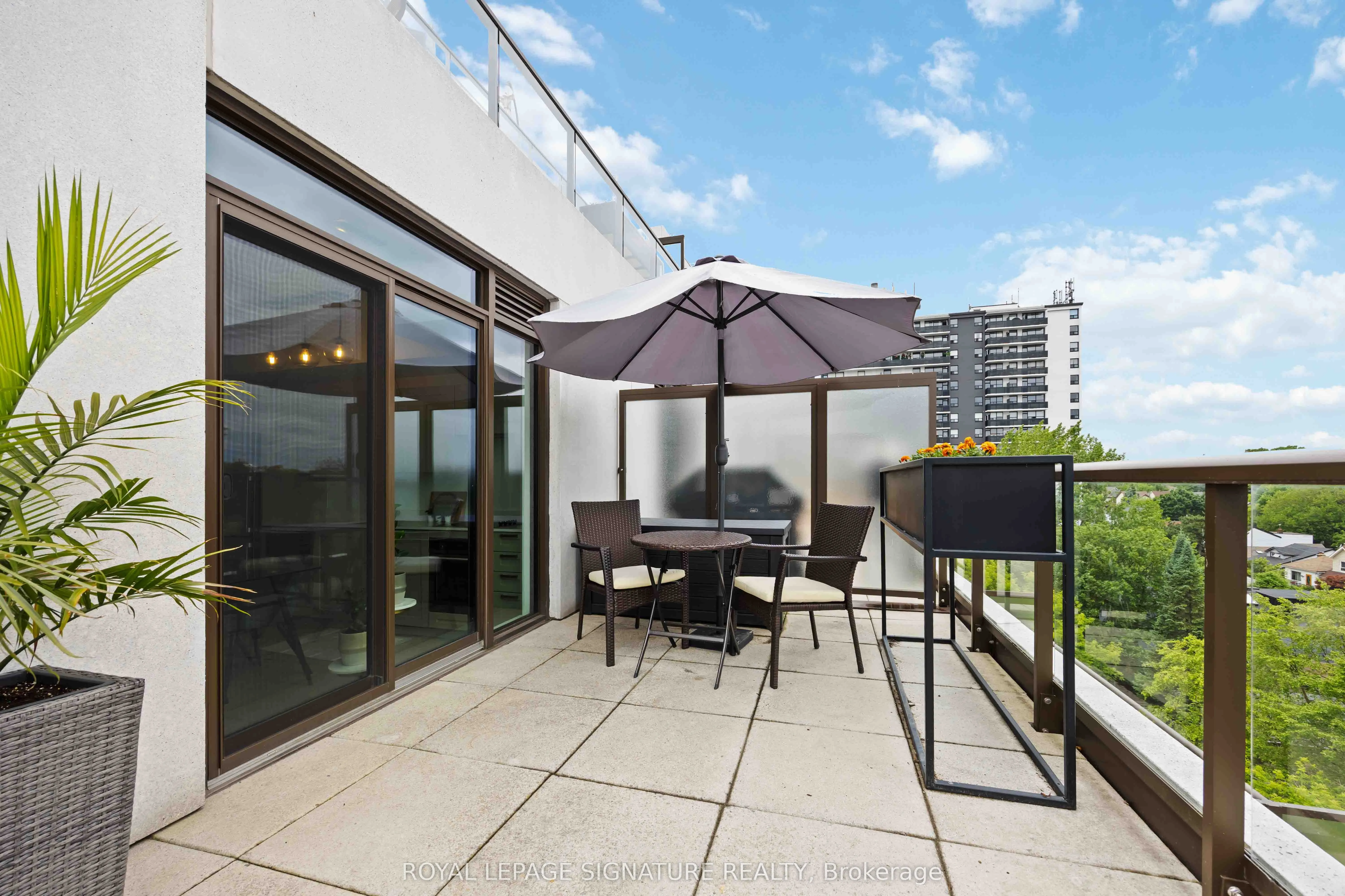1100 Kingston Road, #513