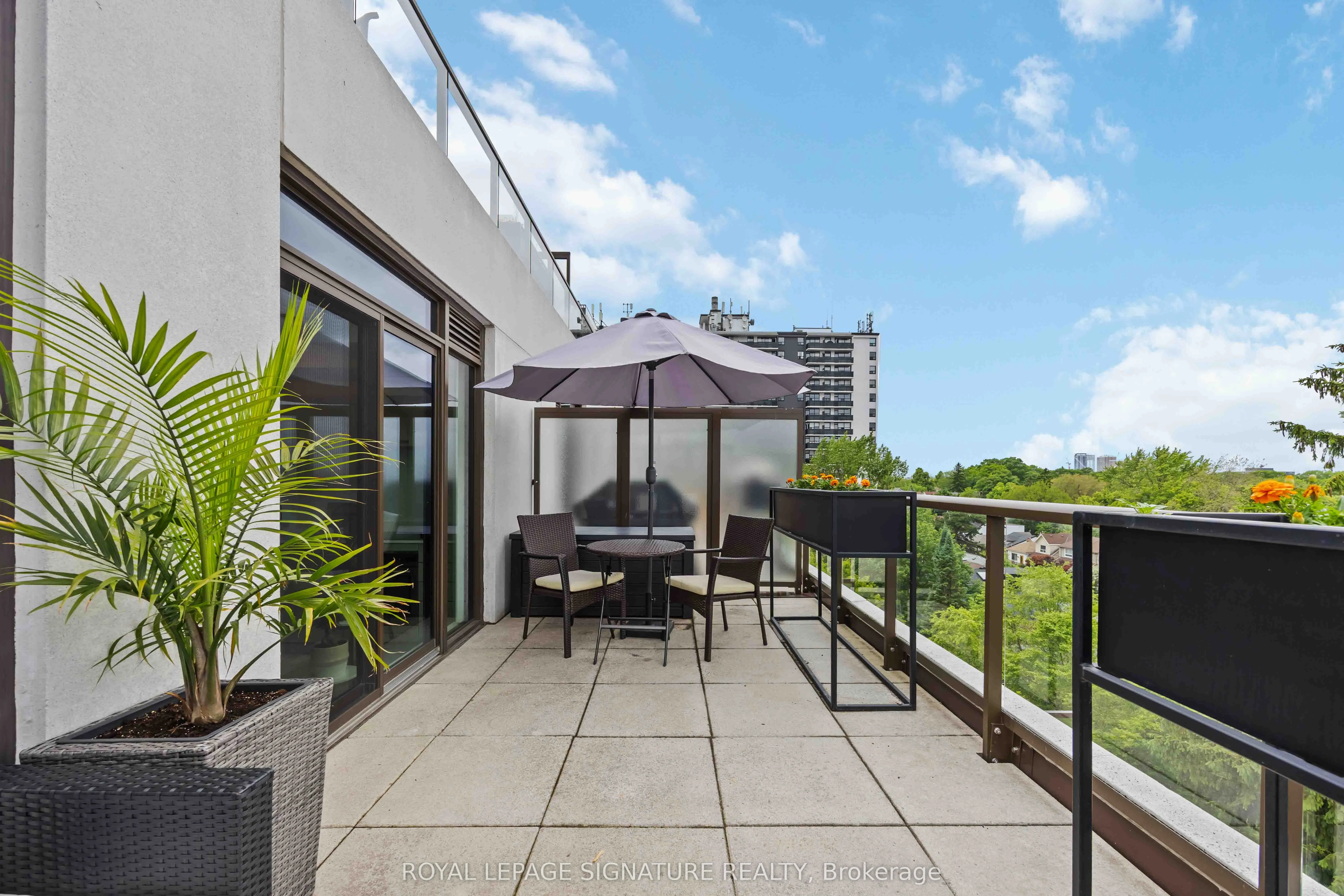 1100 Kingston Road, #513