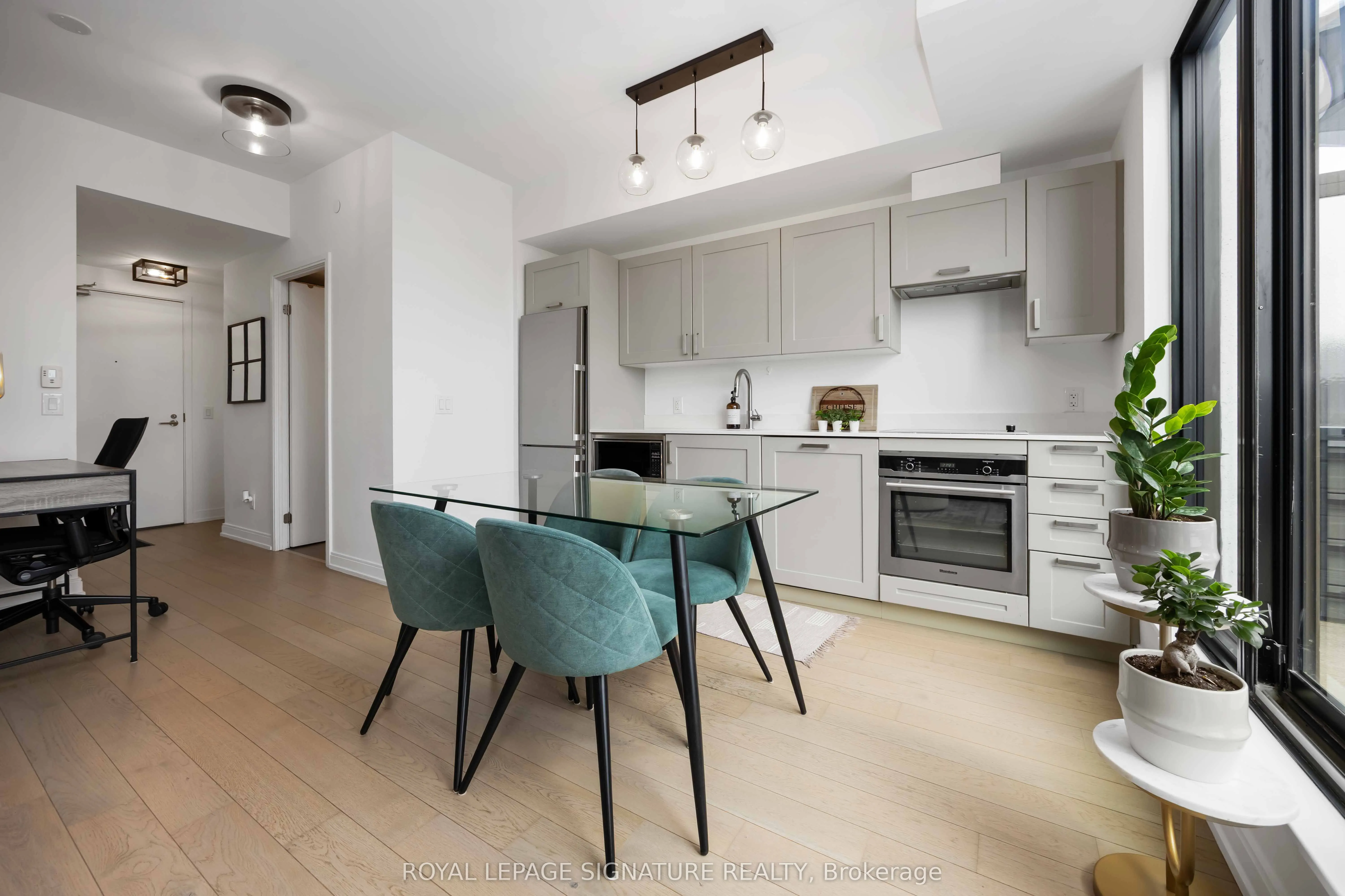 1100 Kingston Road, #513