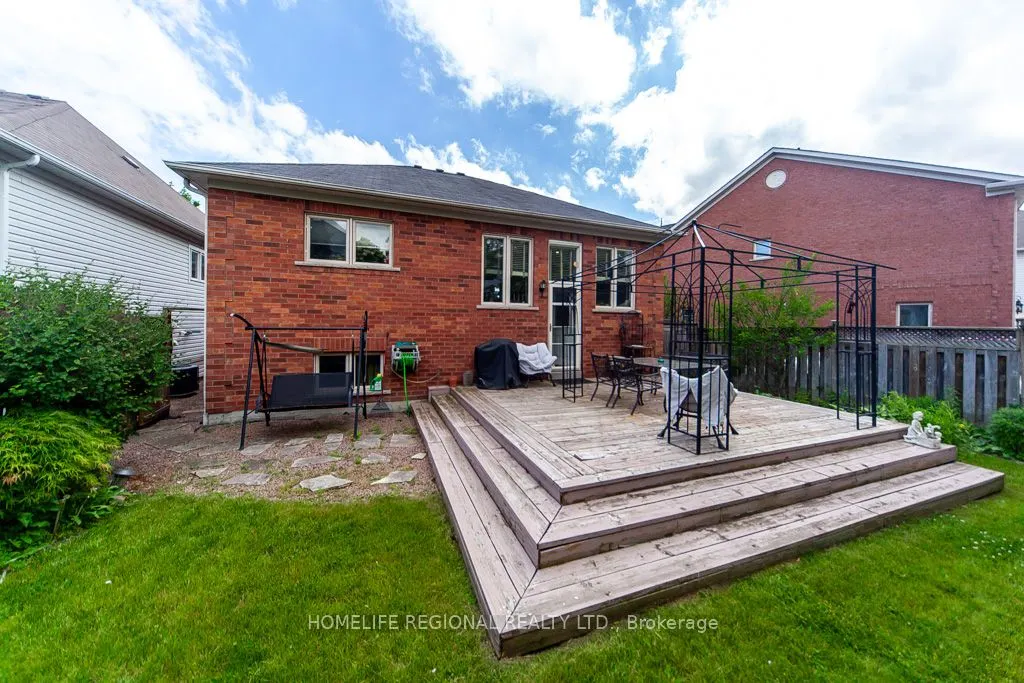 20 Rosemarie Crescent