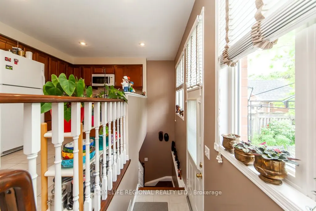 20 Rosemarie Crescent