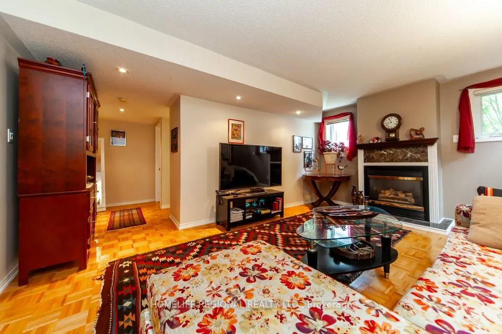 20 Rosemarie Crescent