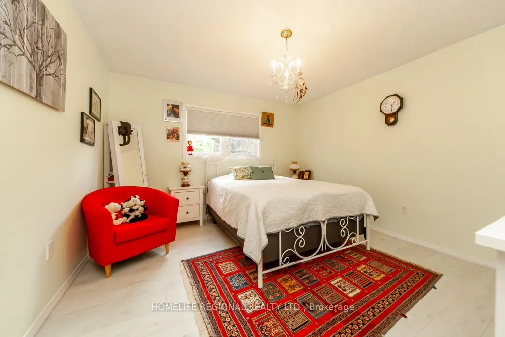 20 Rosemarie Crescent