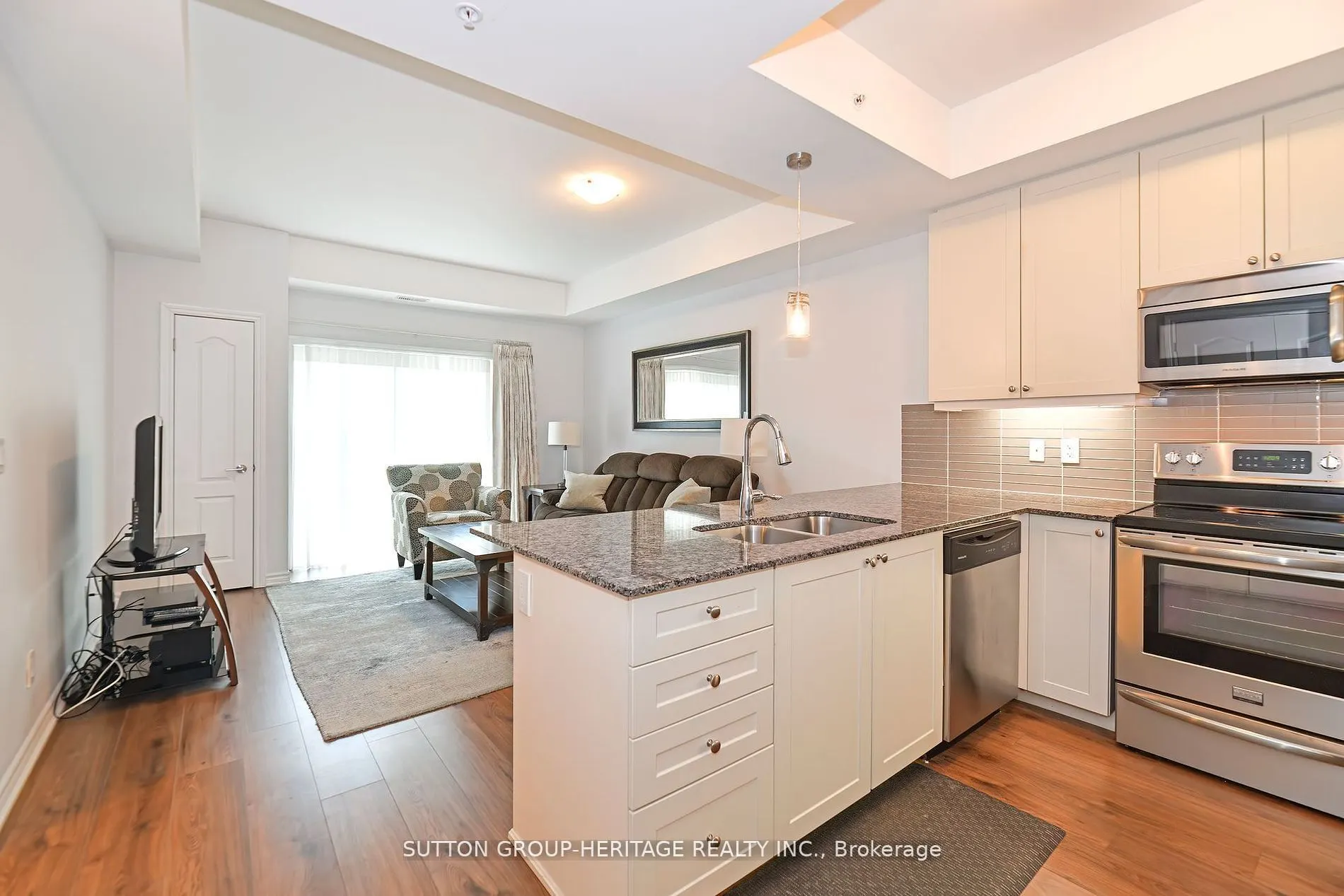 670 Gordon Street S, #103