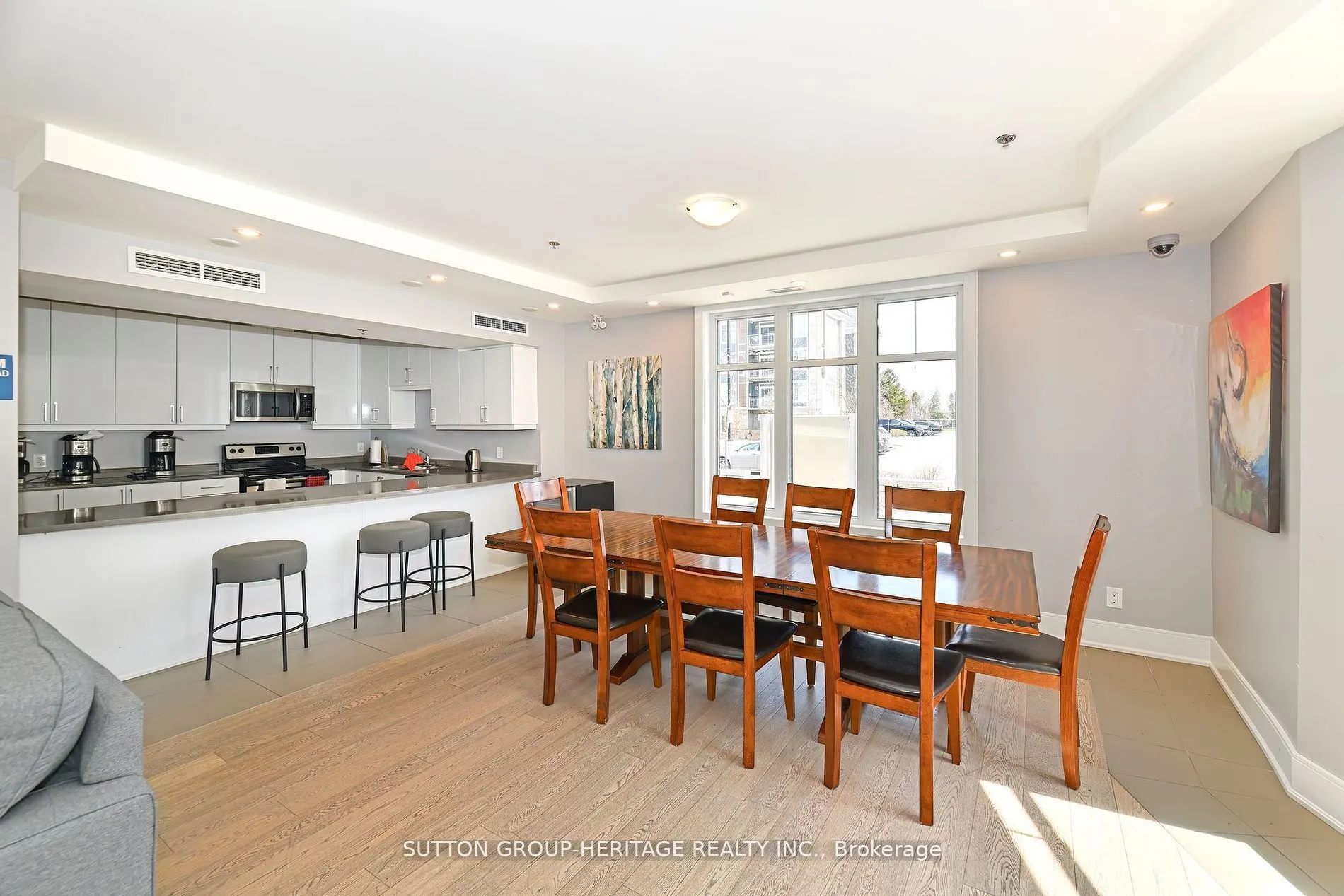 670 Gordon Street S, #103