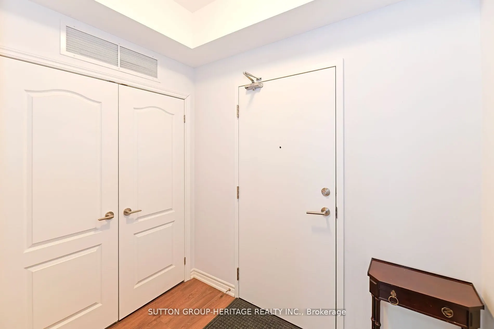 670 Gordon Street S, #103