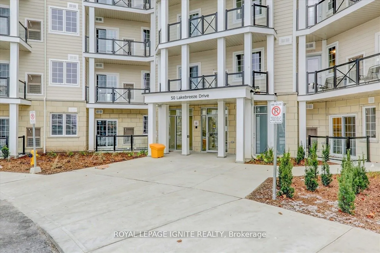 50 Lakebreeze Drive, #318