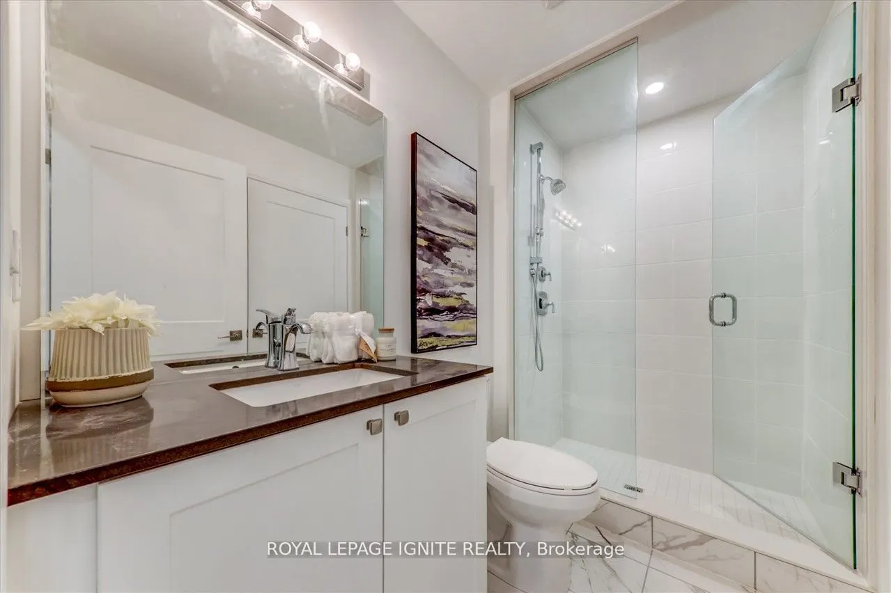 50 Lakebreeze Drive, #318