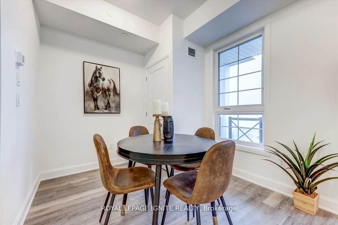 50 Lakebreeze Drive, #318