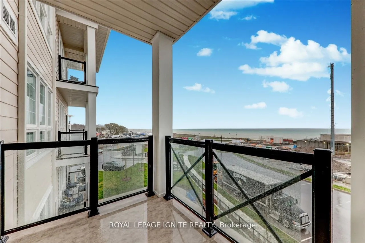 50 Lakebreeze Drive, #318