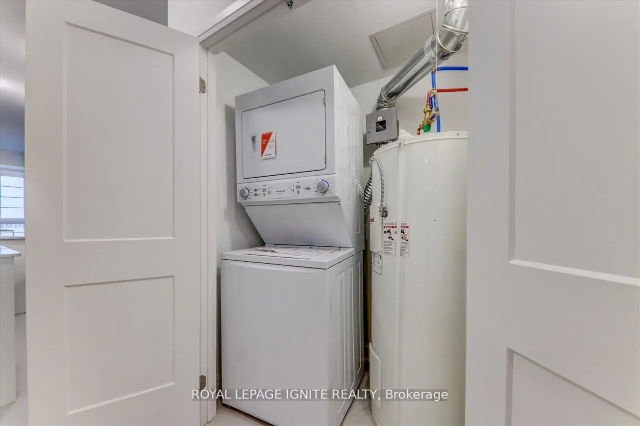 50 Lakebreeze Drive, #318