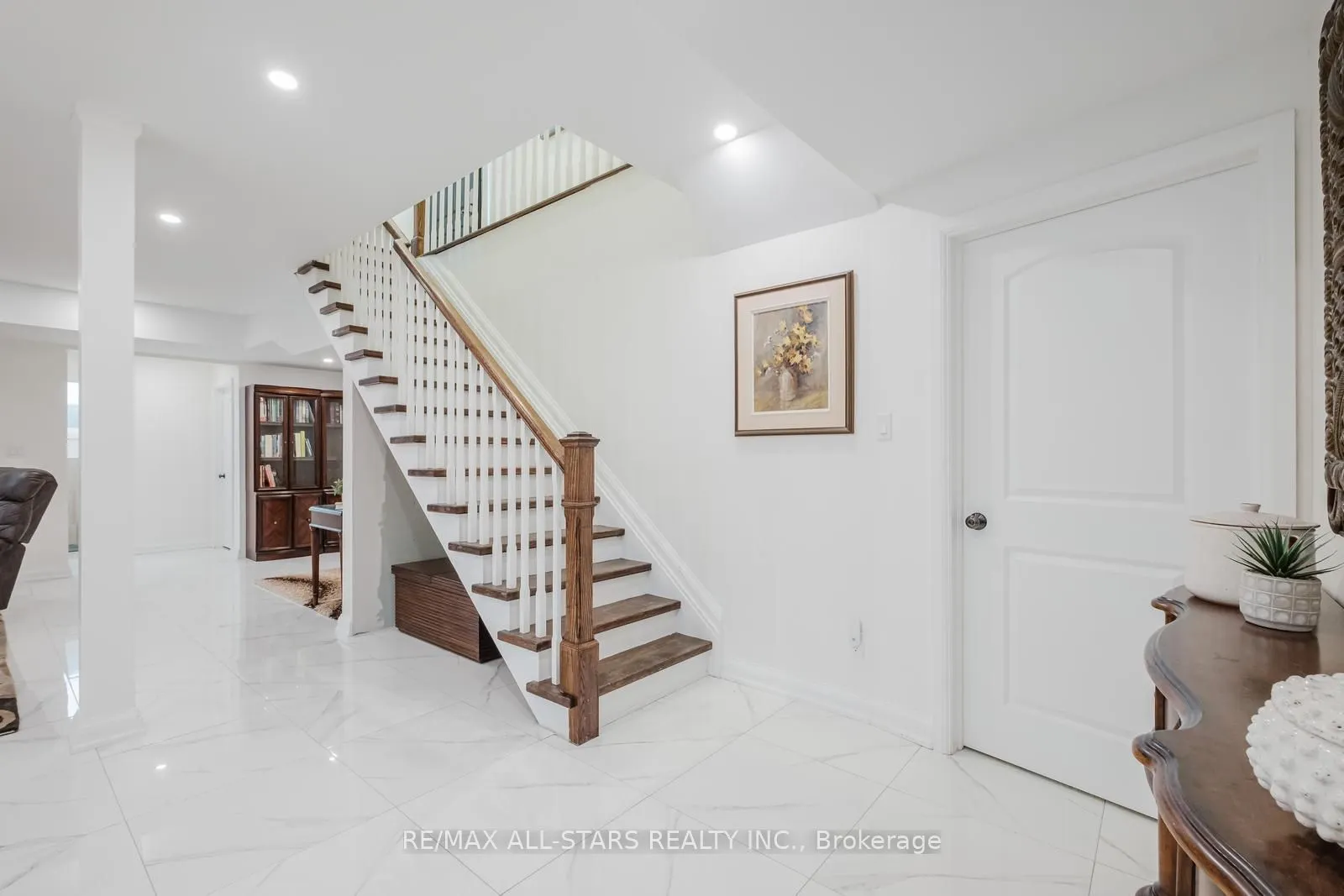 5023 Franklin Street