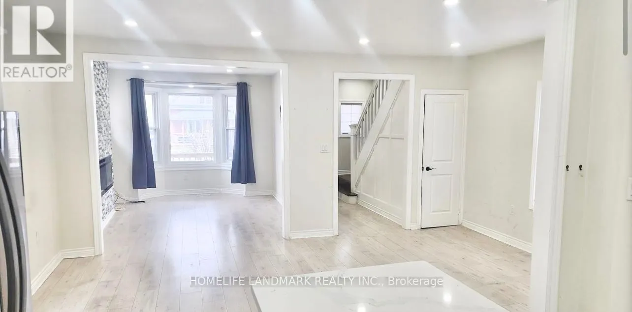 90 Park Road S