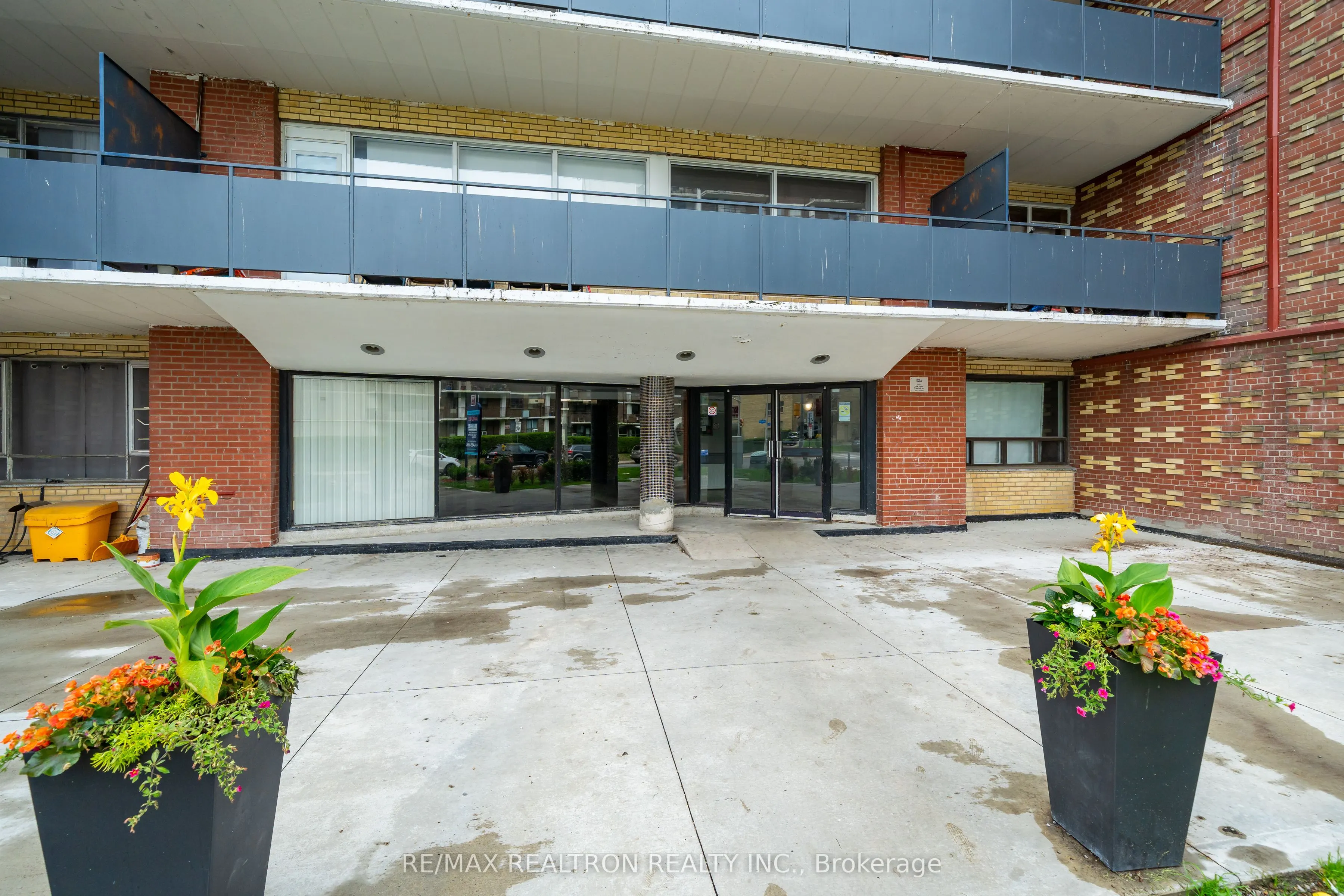 165 Cosburn Avenue #307