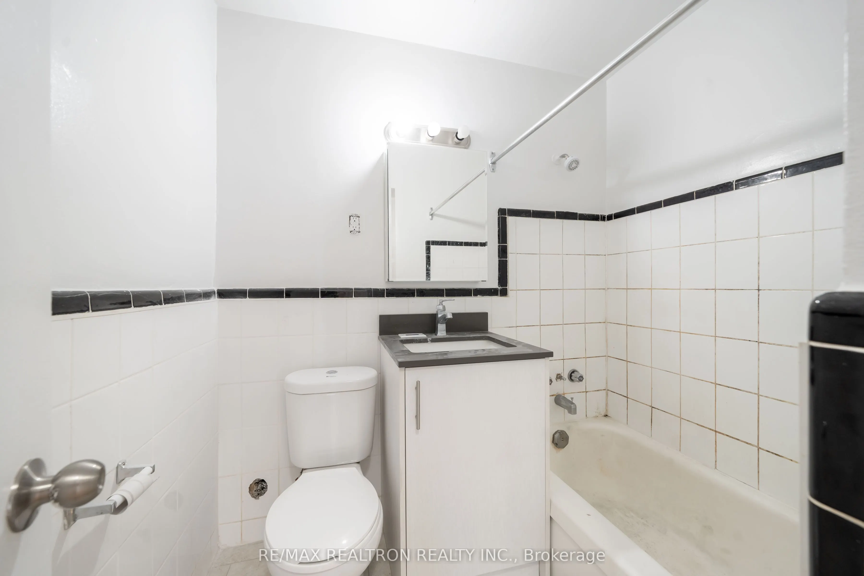 165 Cosburn Avenue #307