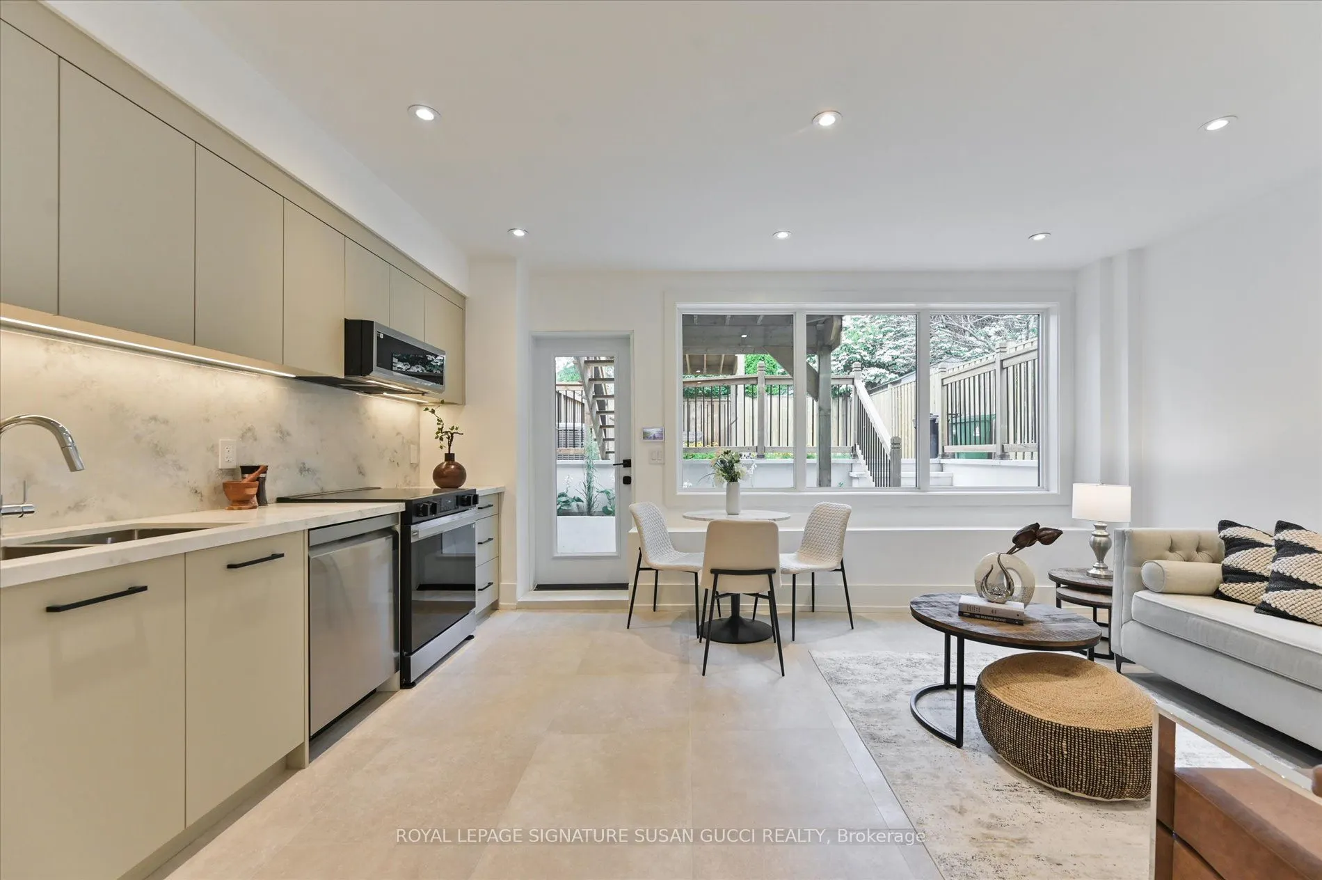 24 Elmsdale Road