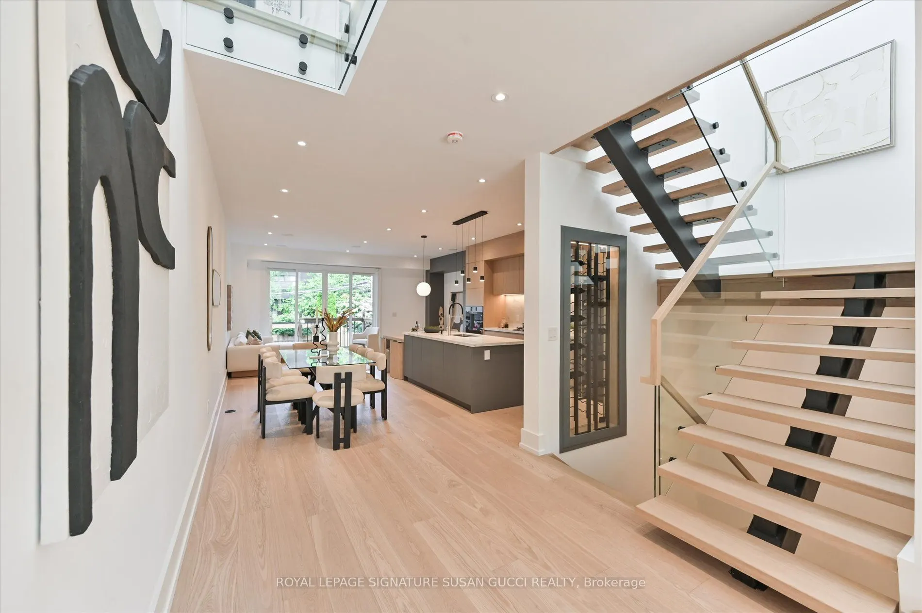 24 Elmsdale Road