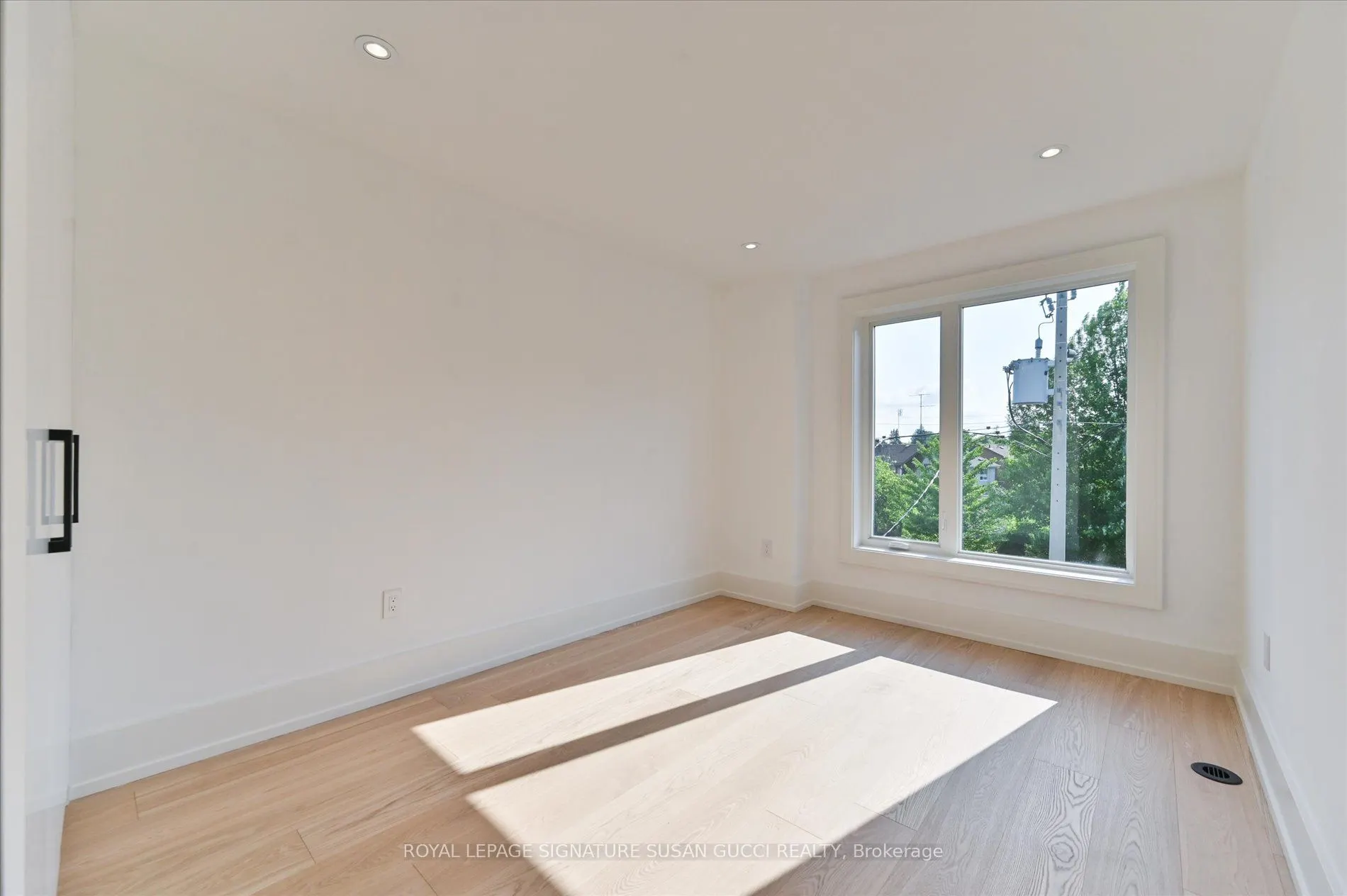 24 Elmsdale Road