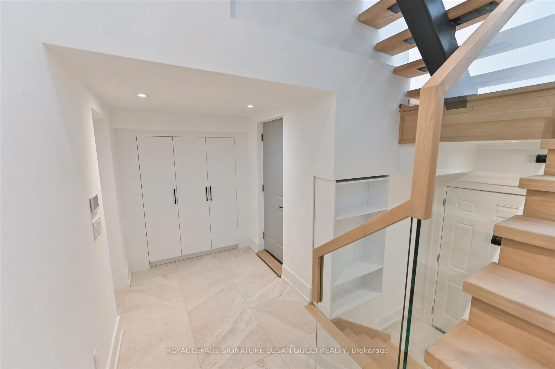 24 Elmsdale Road