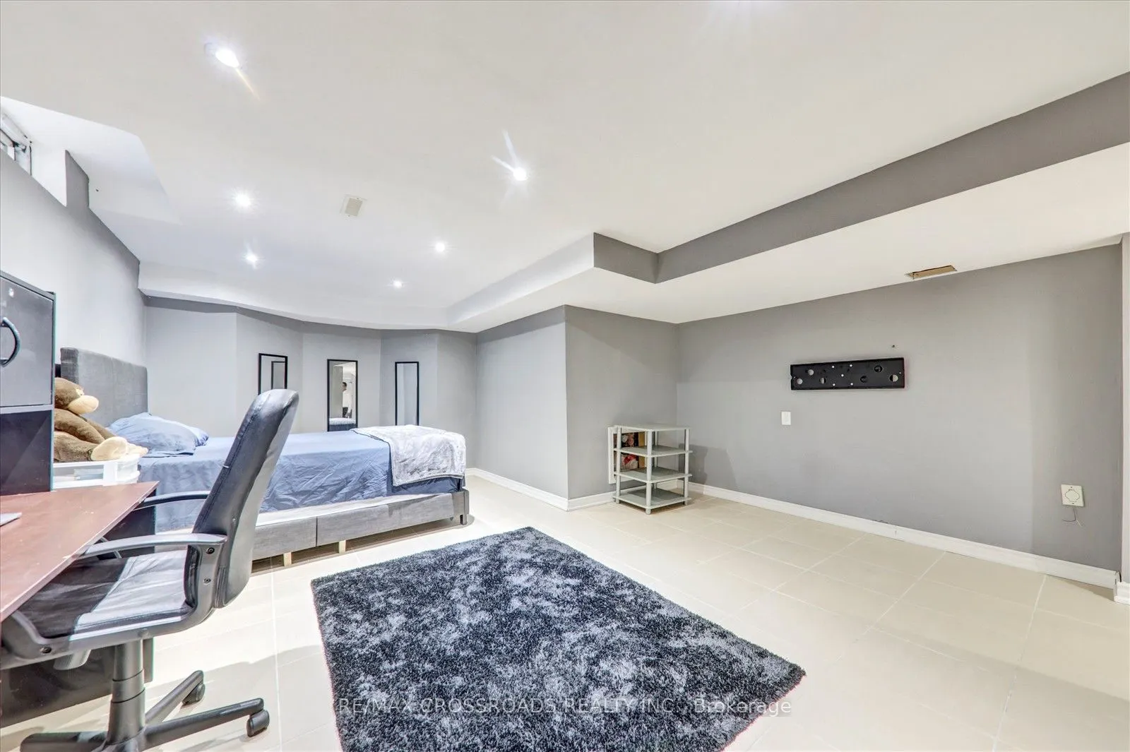 33 Greenhalf Drive
