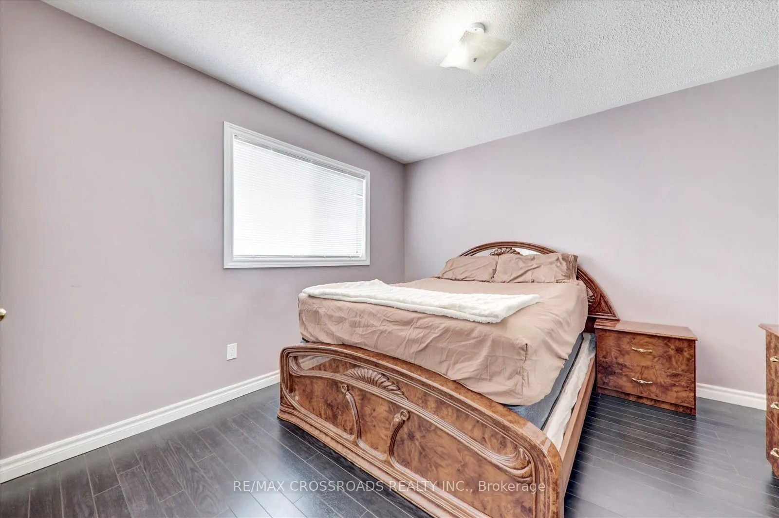 33 Greenhalf Drive