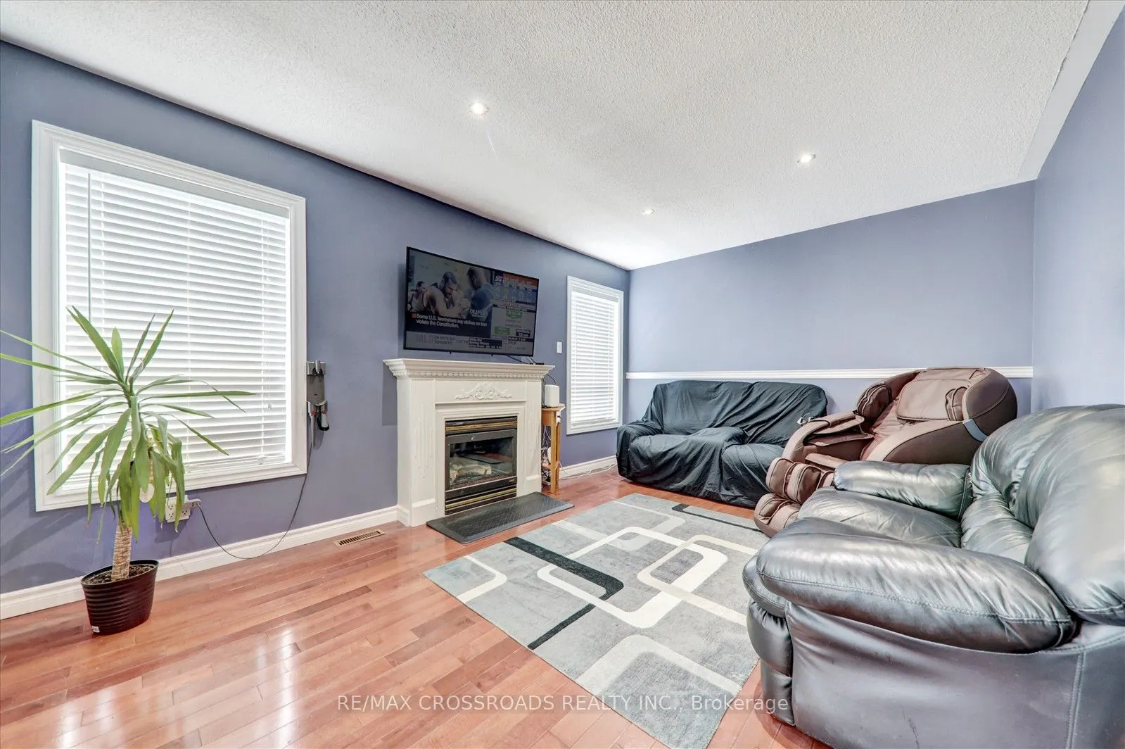 33 Greenhalf Drive