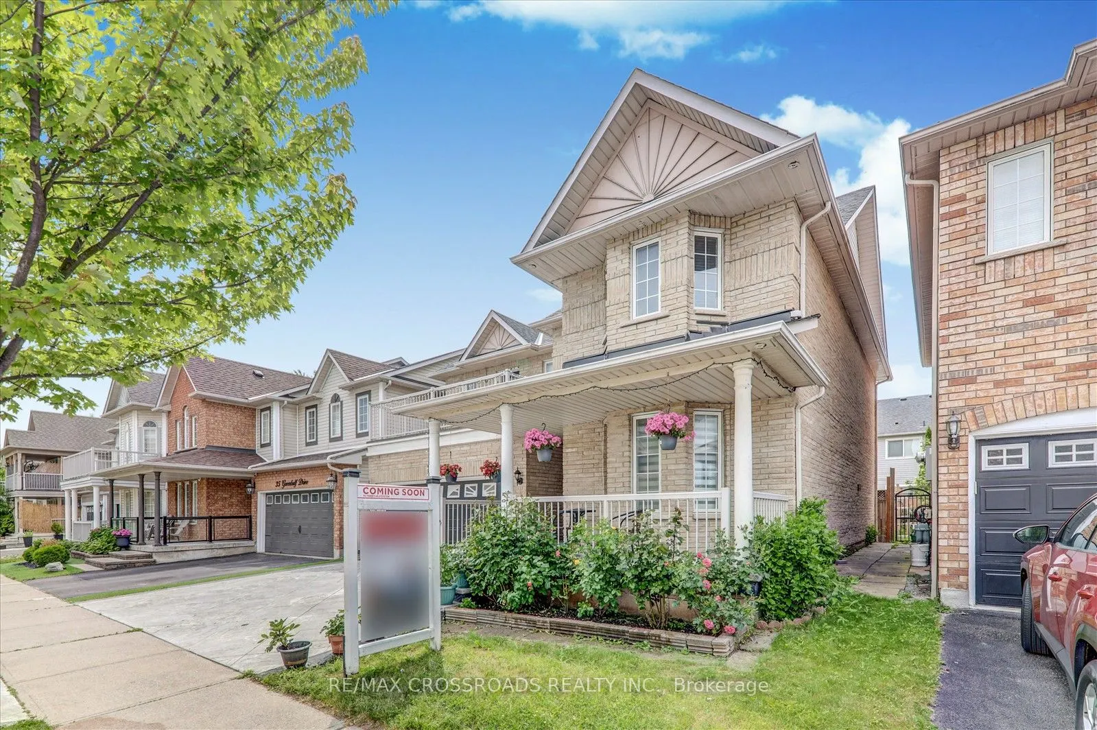 33 Greenhalf Drive