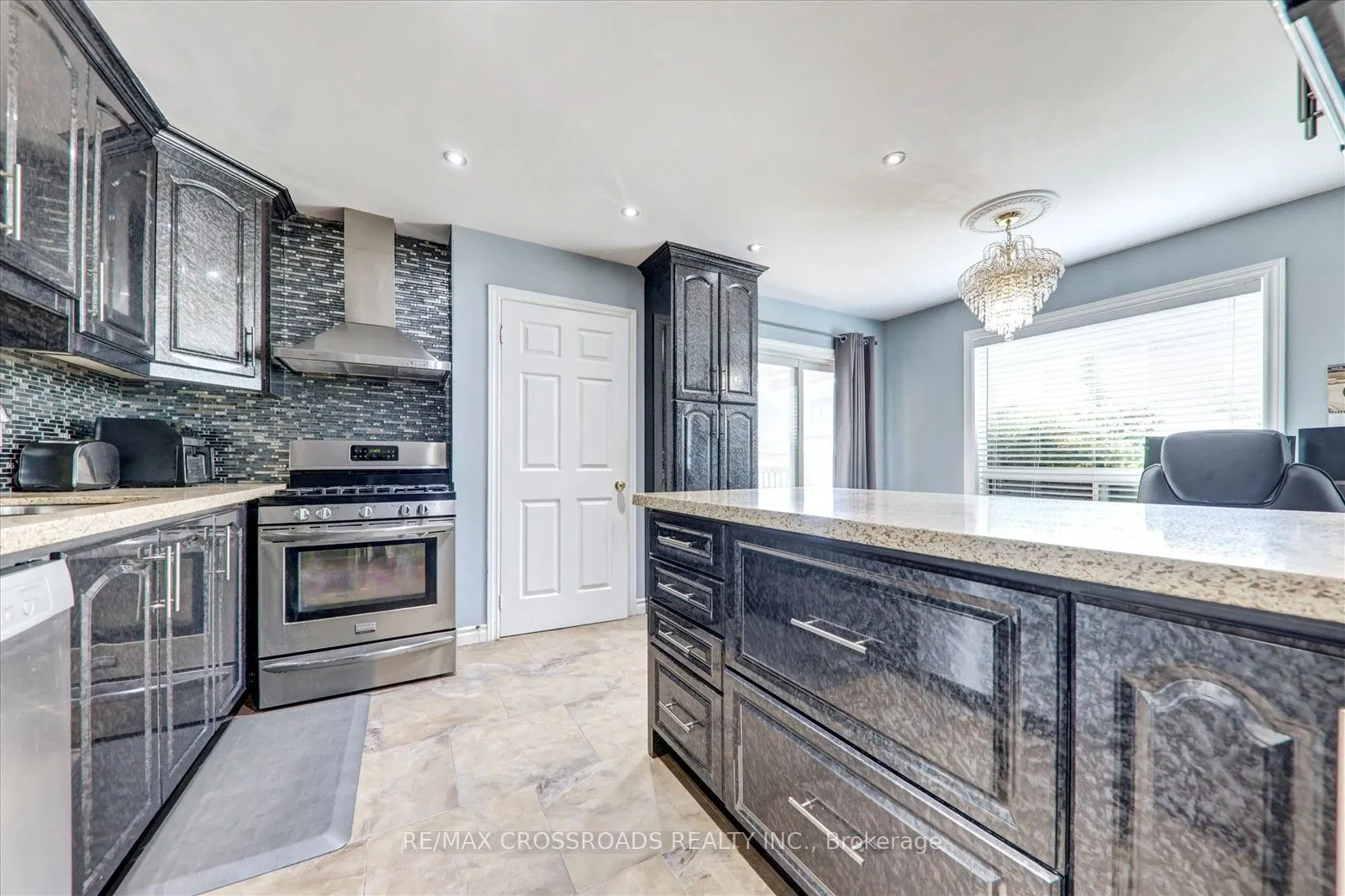 33 Greenhalf Drive