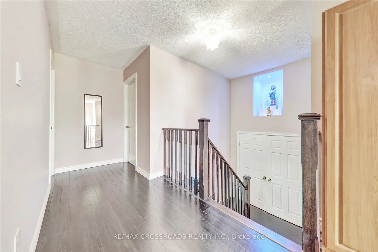 33 Greenhalf Drive