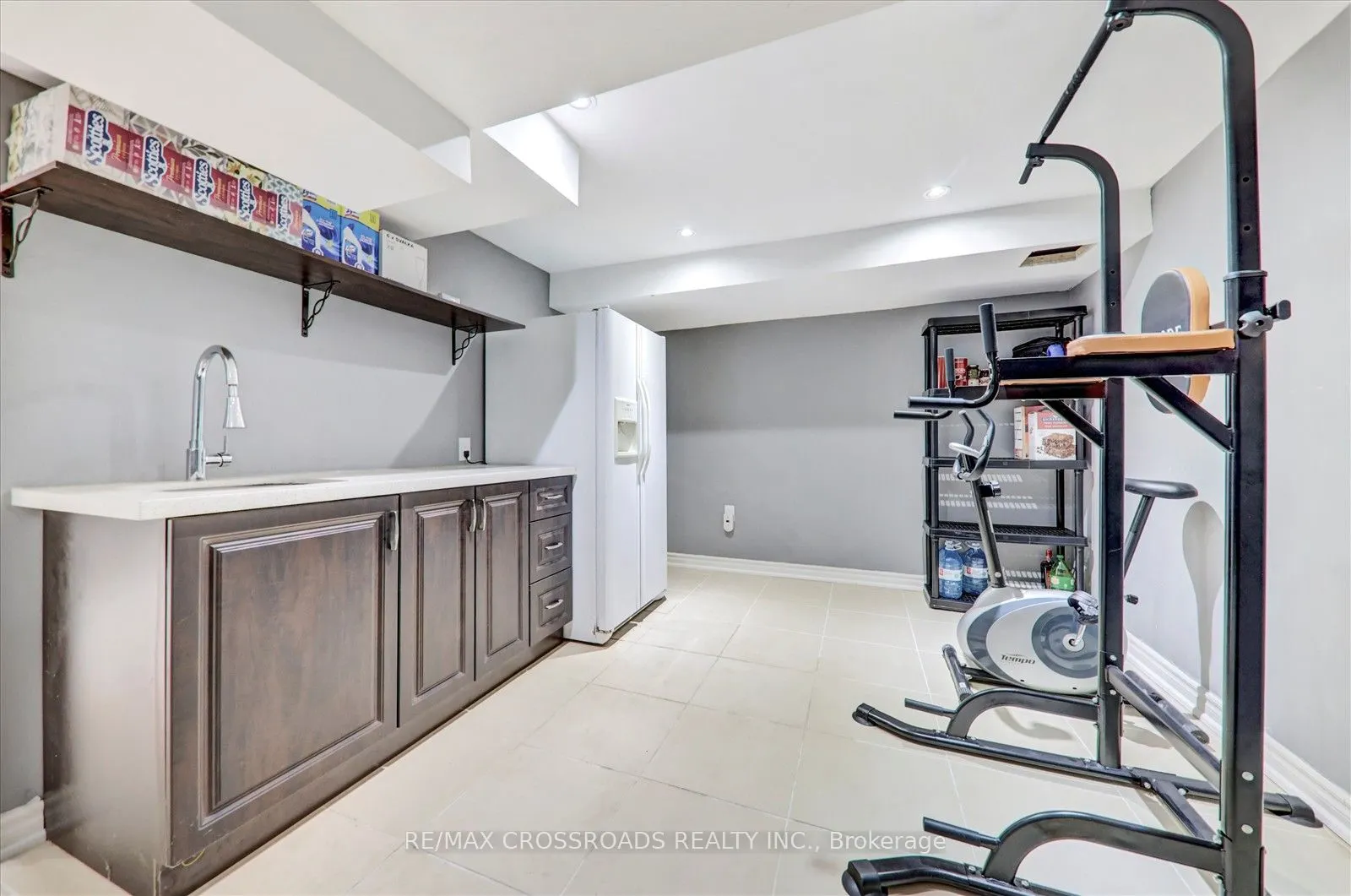 33 Greenhalf Drive