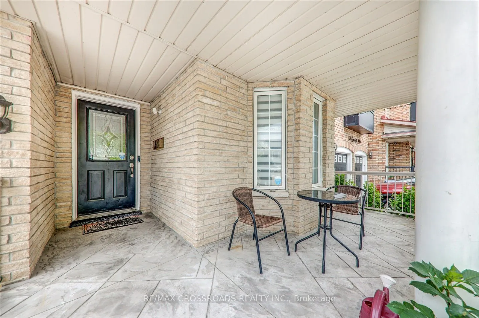 33 Greenhalf Drive