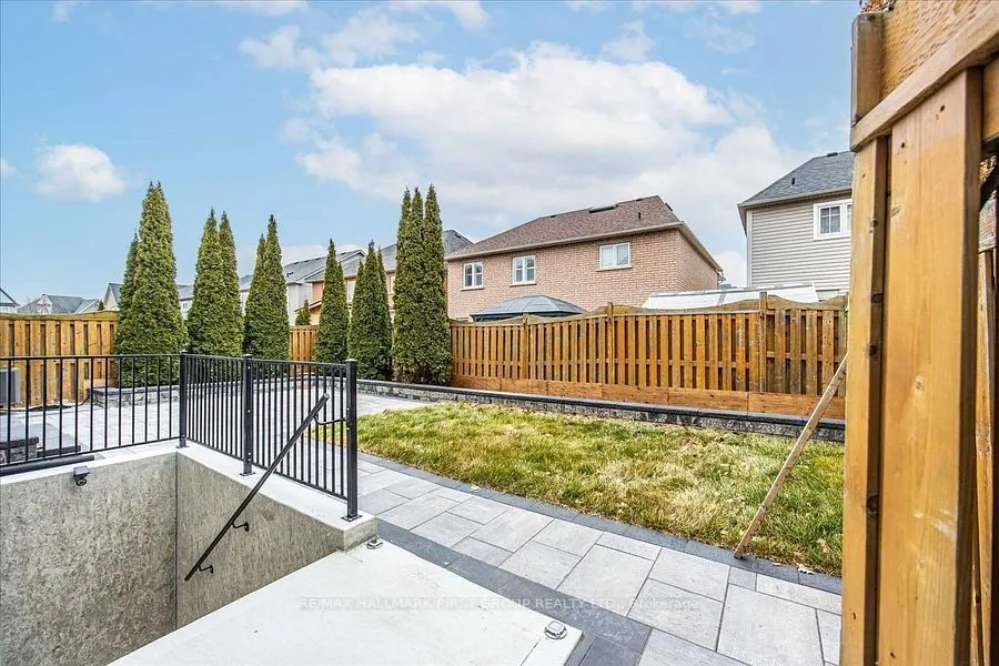 16 Rushbrooke Way