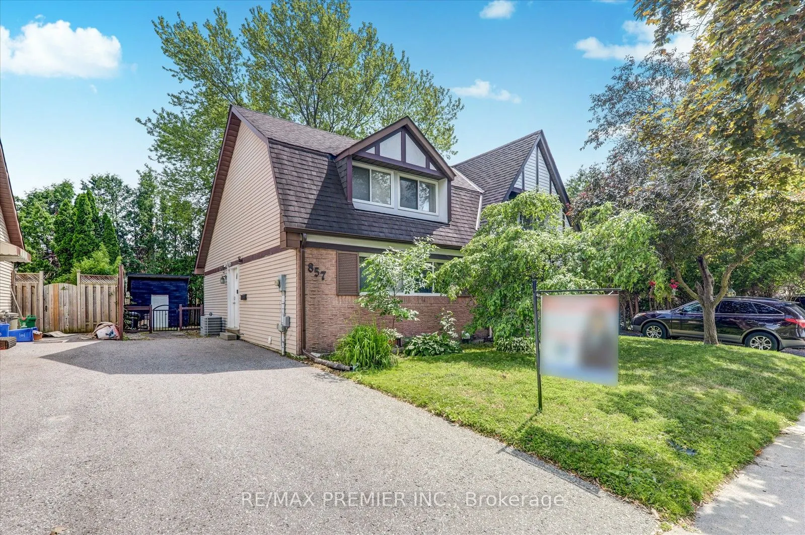 857 Traddles Avenue