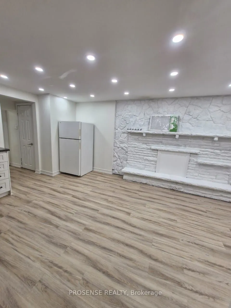 2 Ladysbridge Drive, #(Basement)