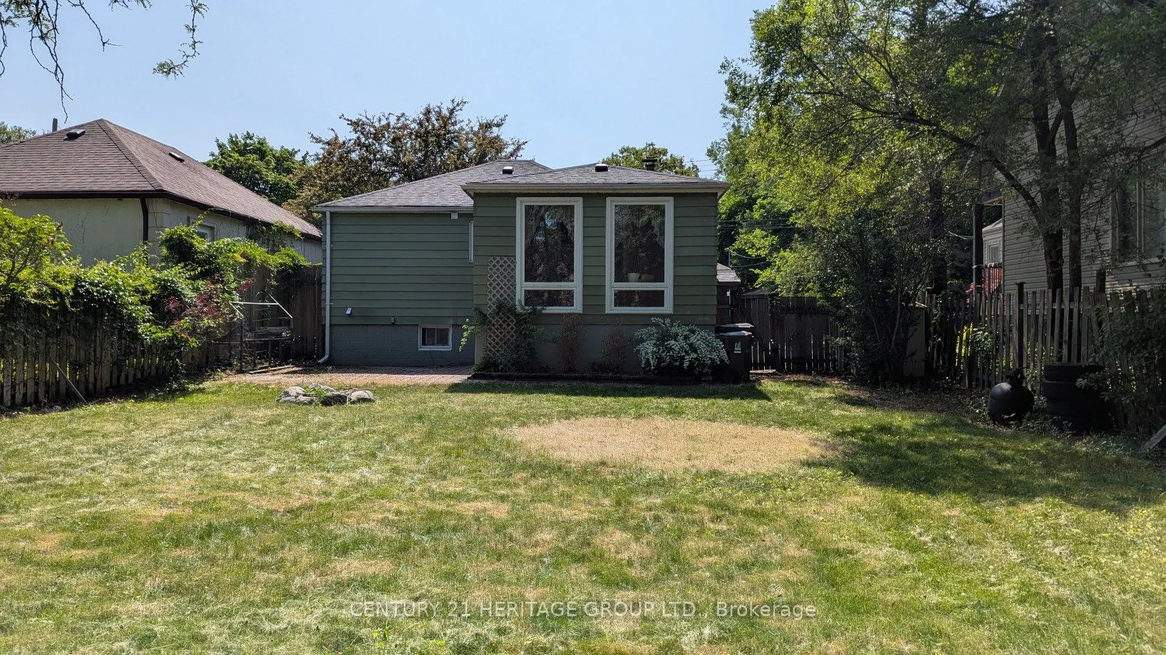 25 Bush Drive