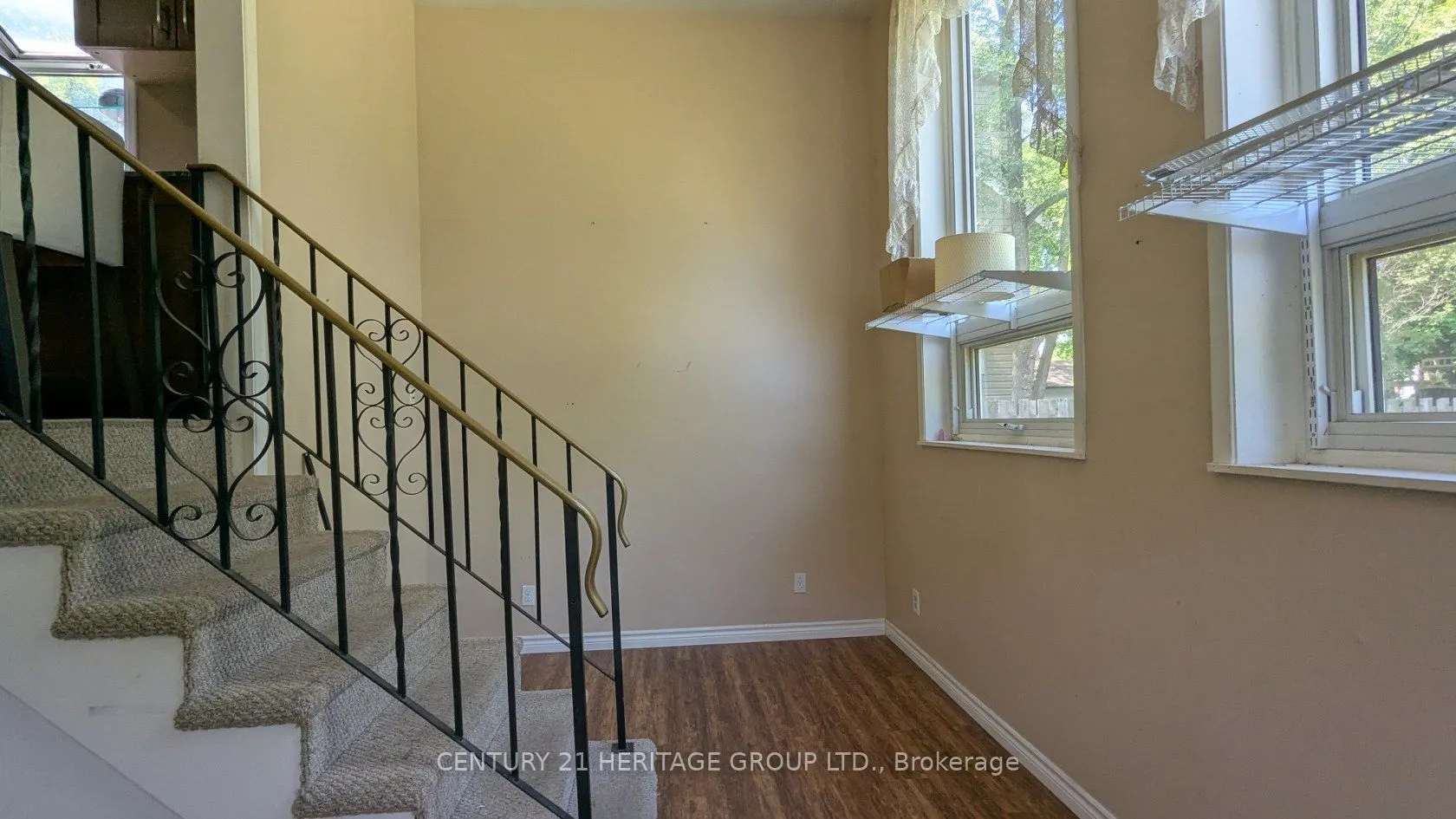 25 Bush Drive