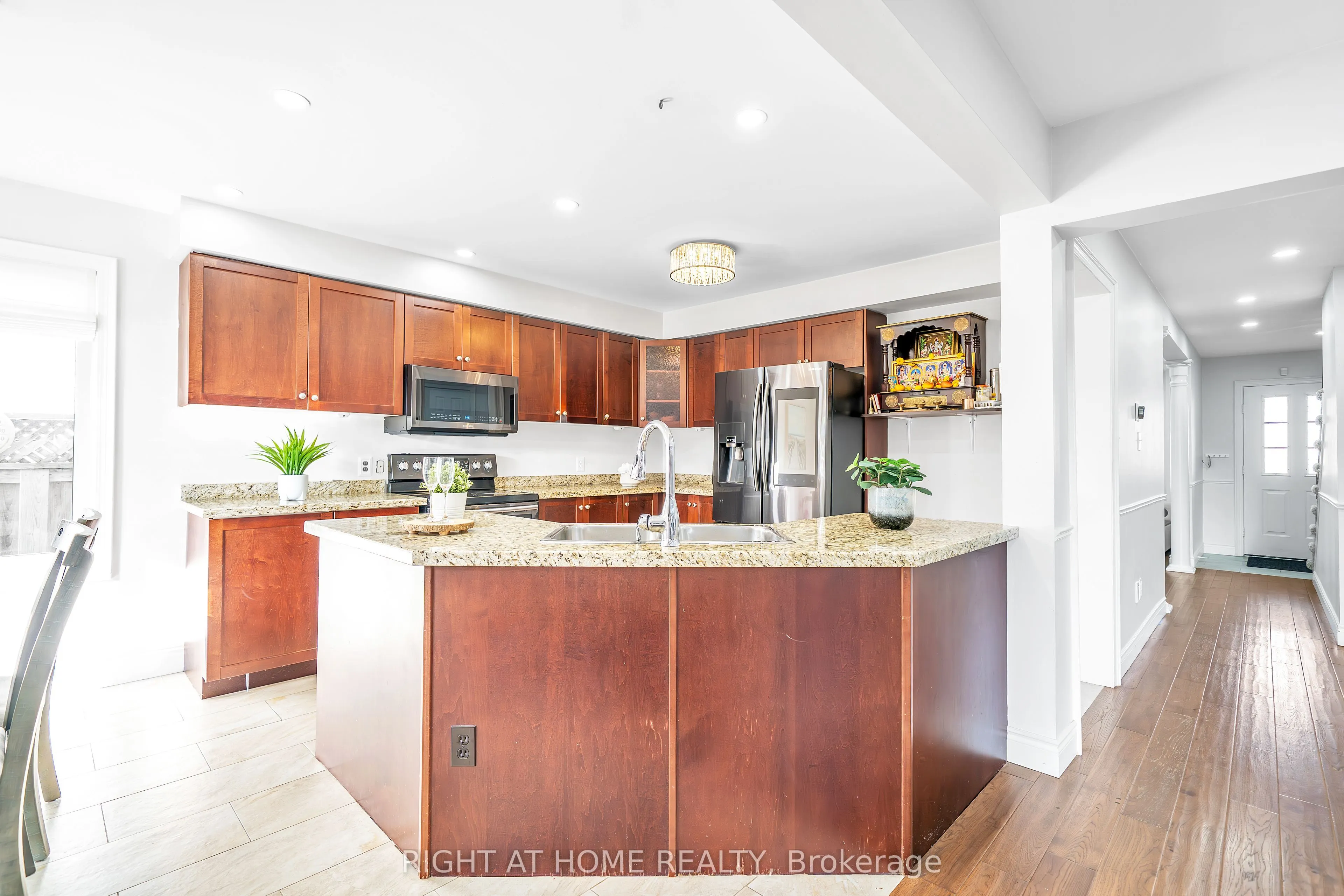632 Longworth Avenue