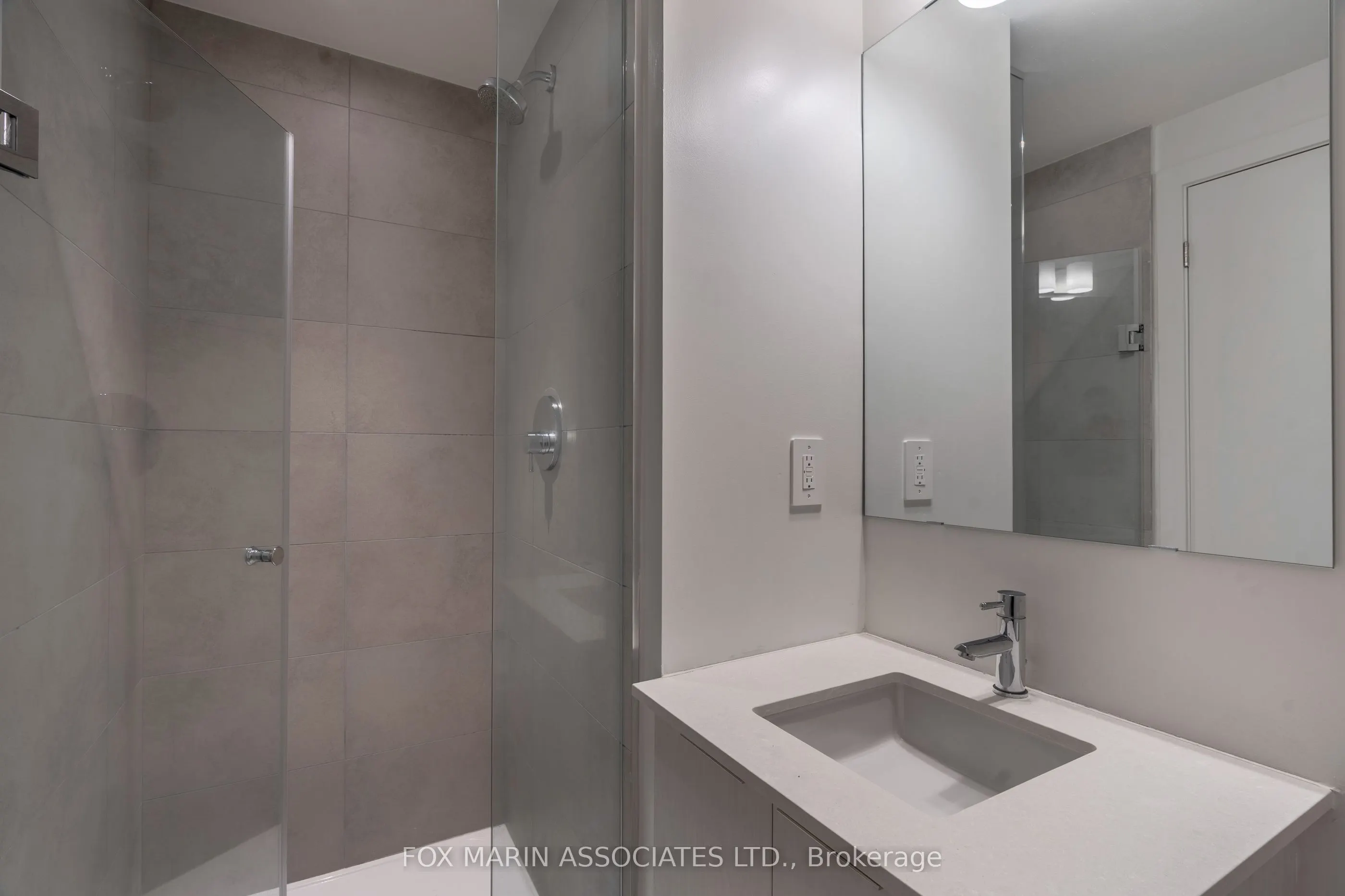 495 Logan Avenue, #206