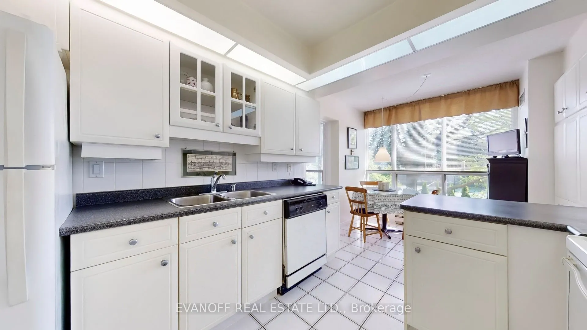 10 Guildwood Parkway, #225