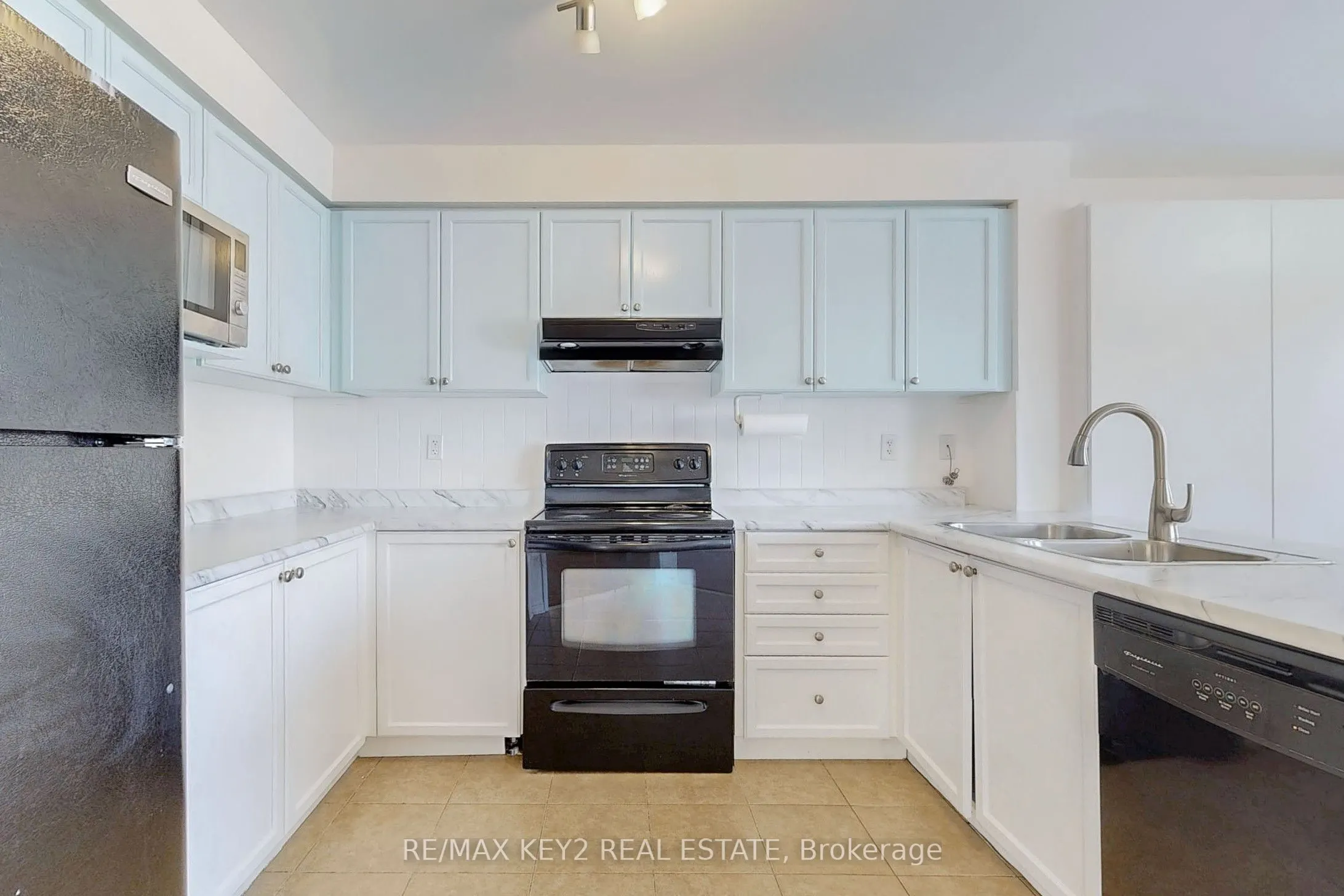 47 Decourcy-Ireland Circle